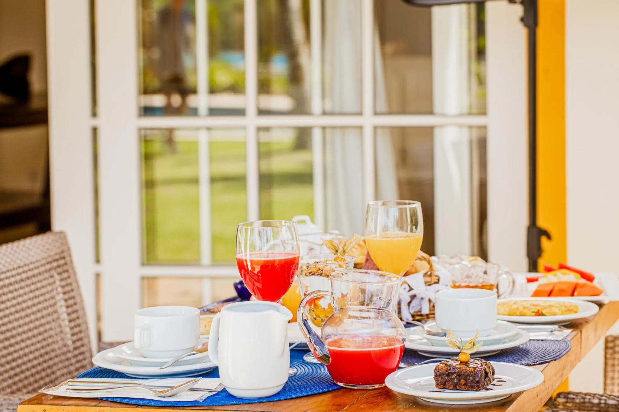 Breakfast in Villa Raphael