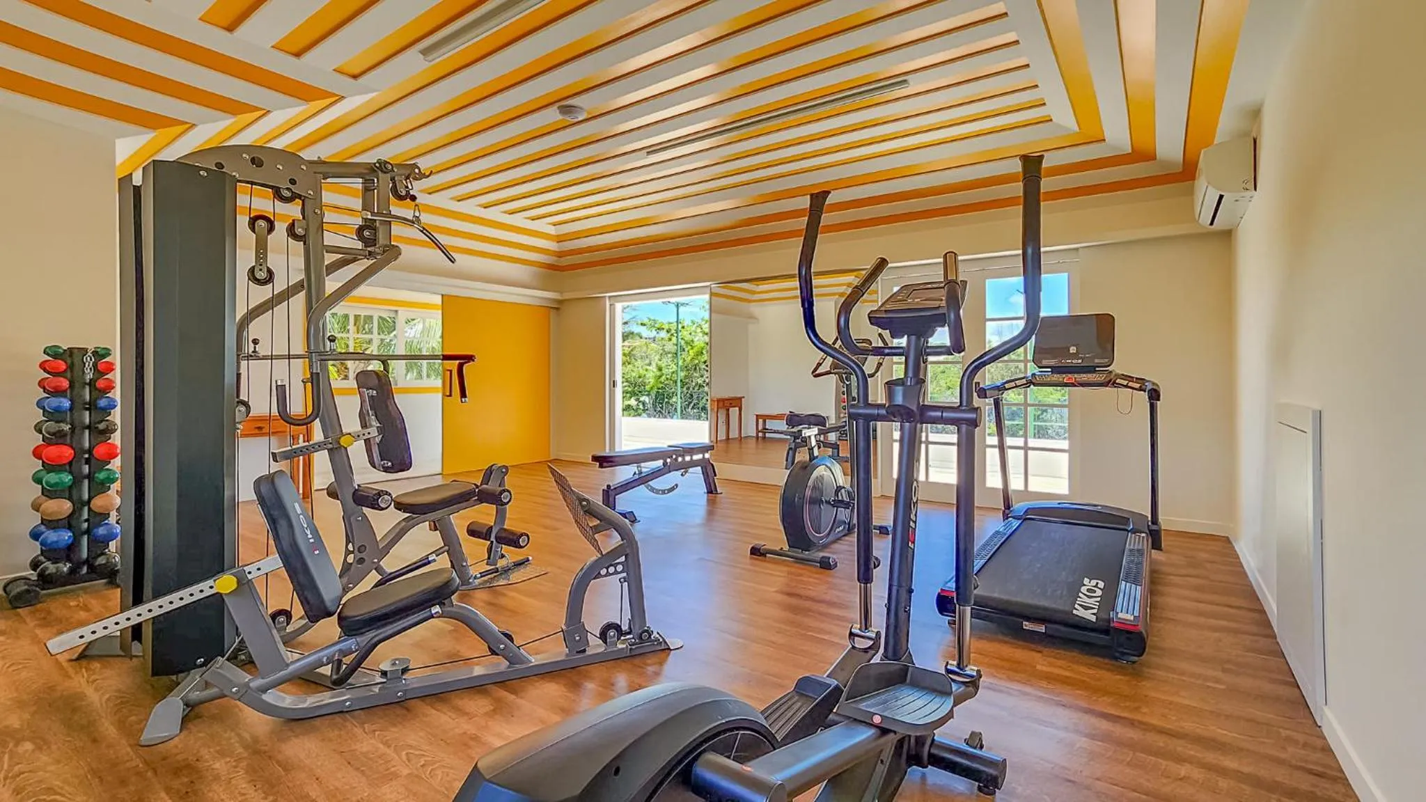 Fitness centre/facilities in Villa Raphael