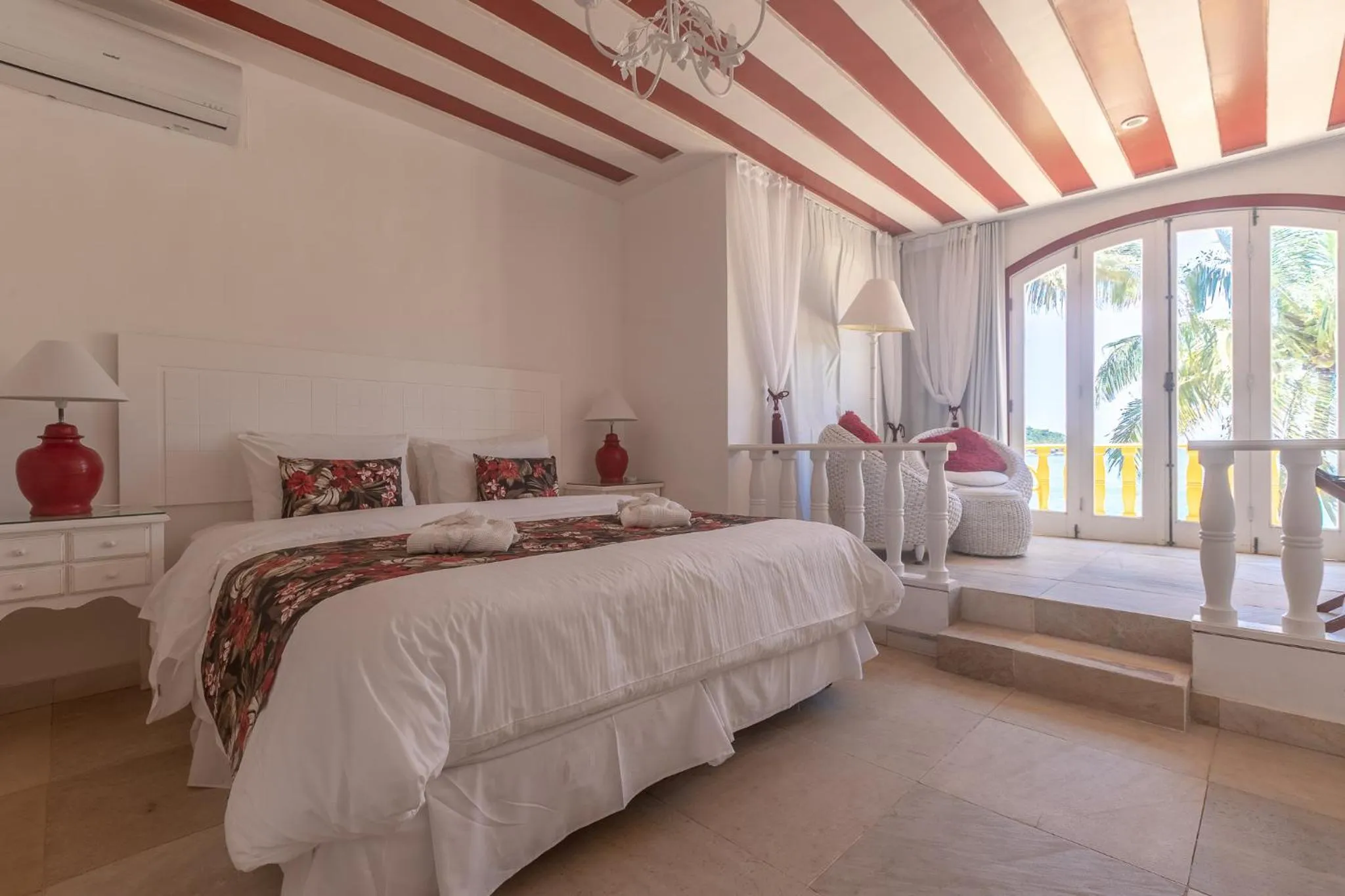 Bed in Villa Raphael