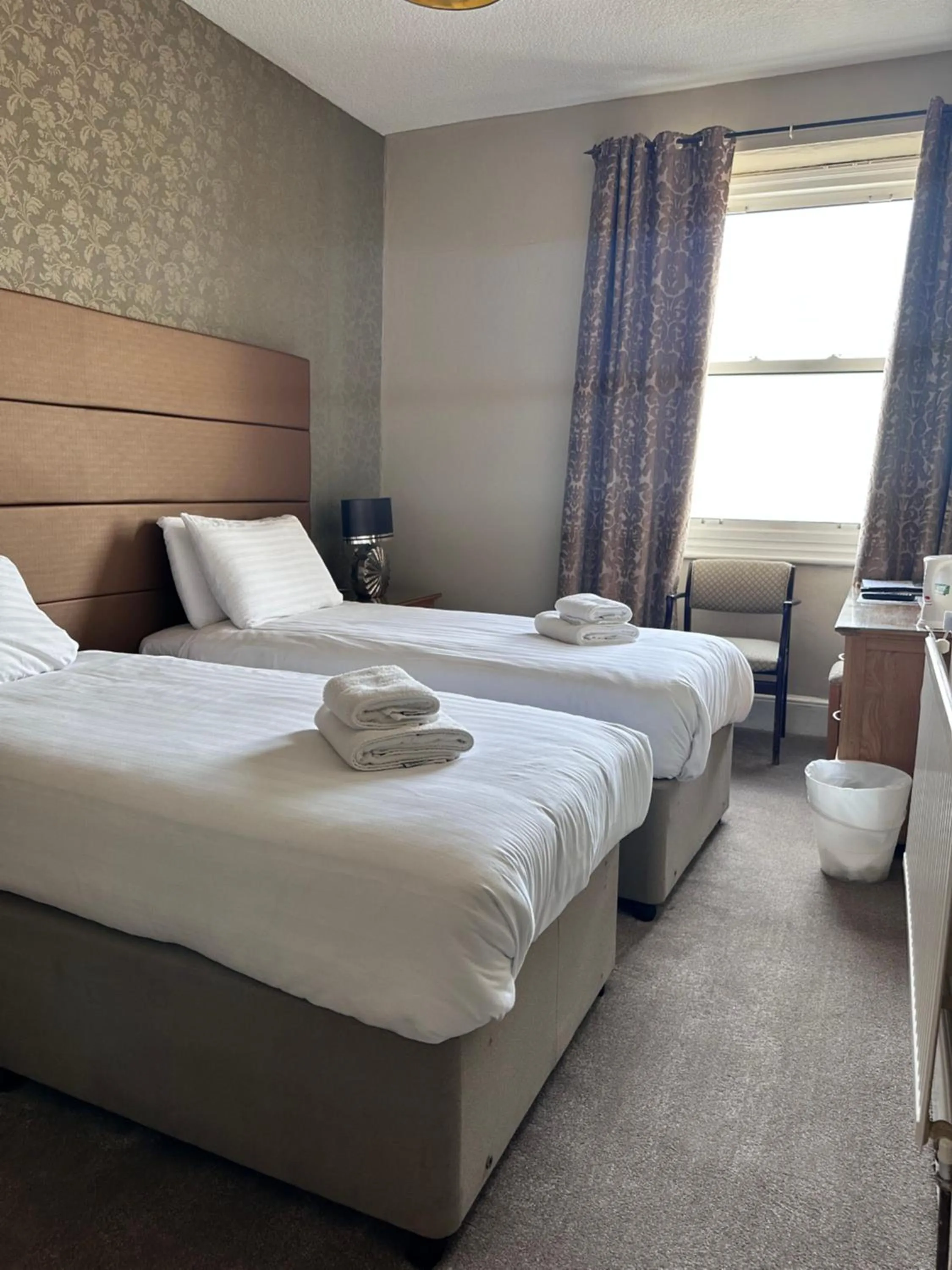 Bedroom, Bed in Merrion Hotel