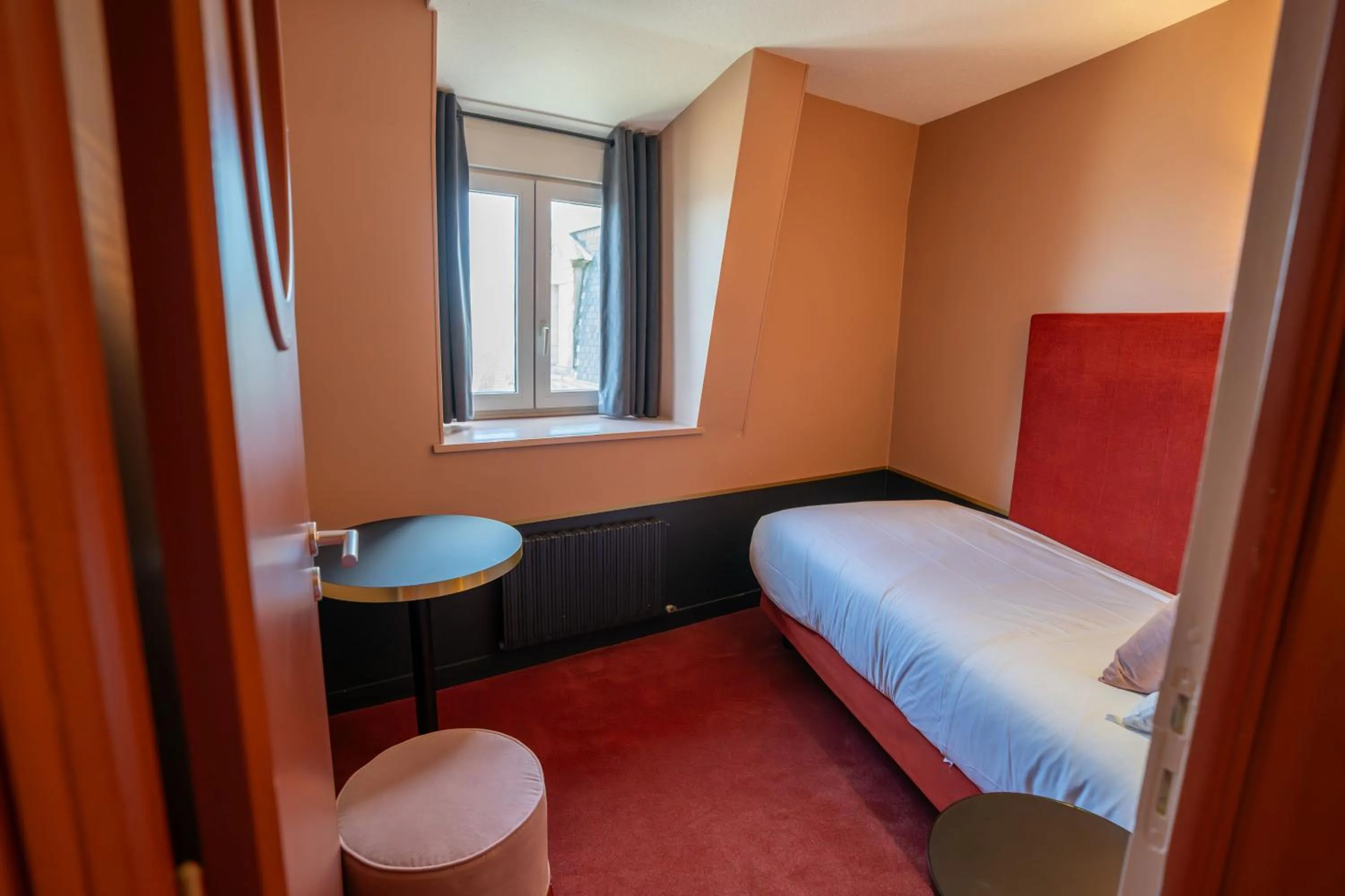 Bed in Hotel Mercure Roscoff Bord De Mer