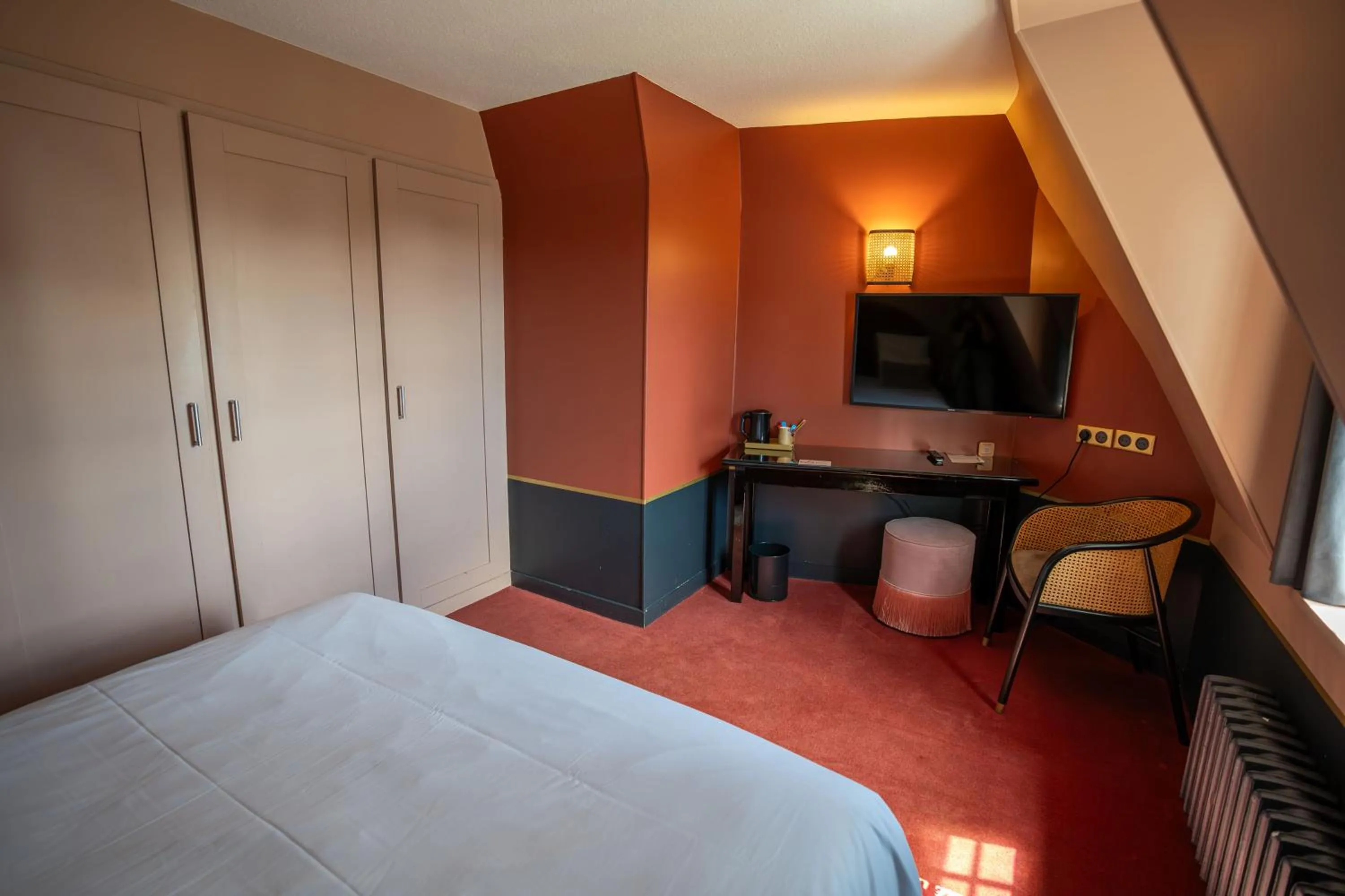 Bed in Hotel Mercure Roscoff Bord De Mer