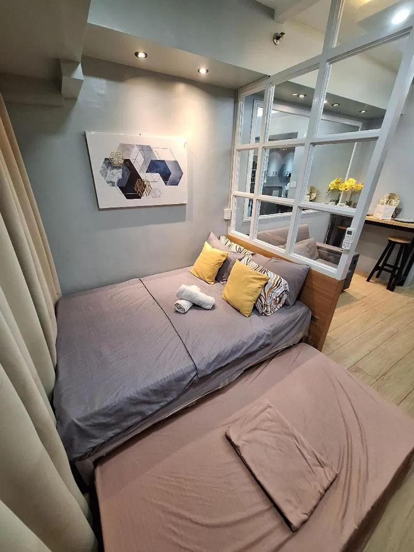 Bed in Tagaytay Wind Residences