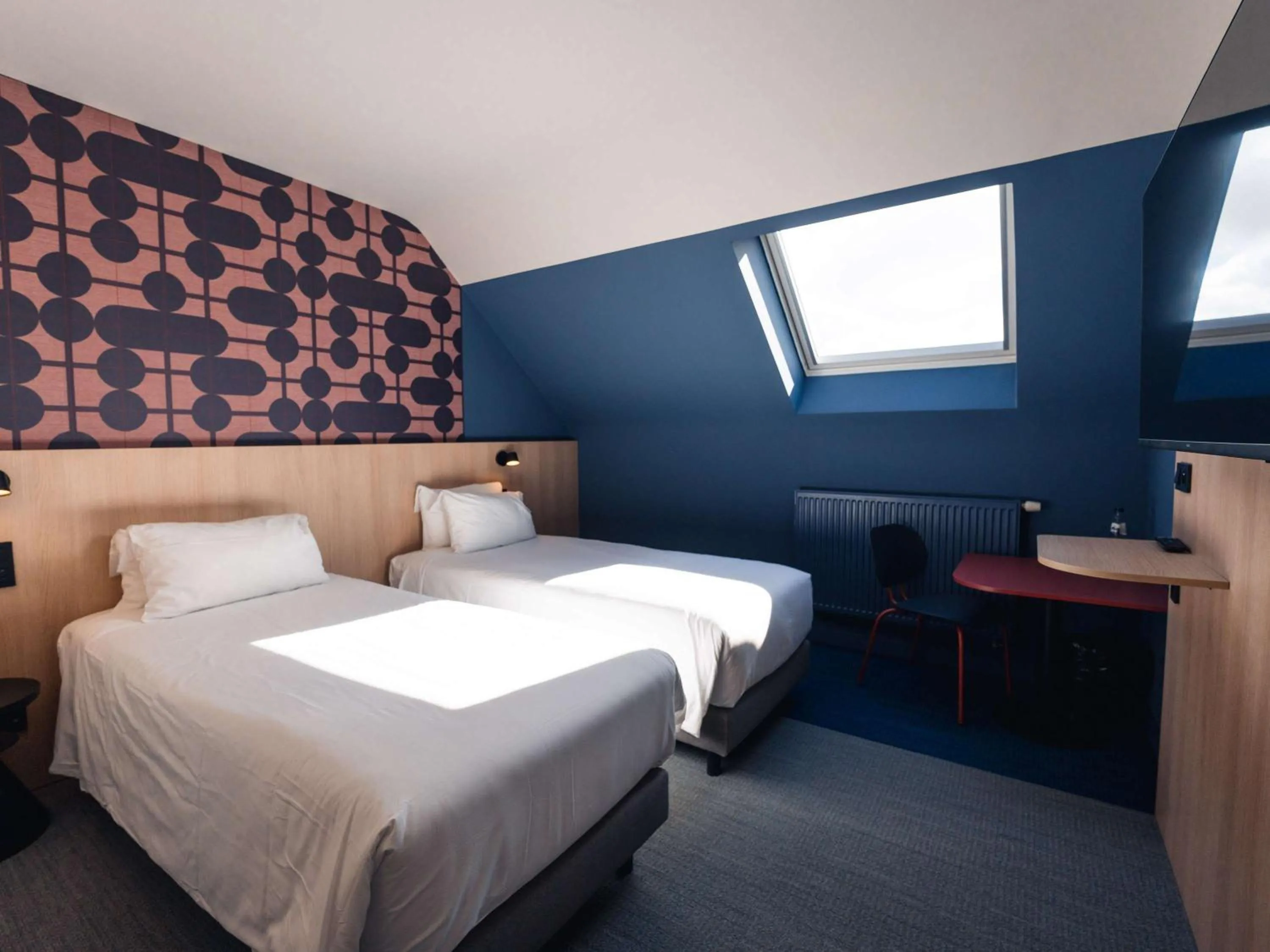 Bedroom, Bed in Ibis Styles Charleroi Airport Aero 44