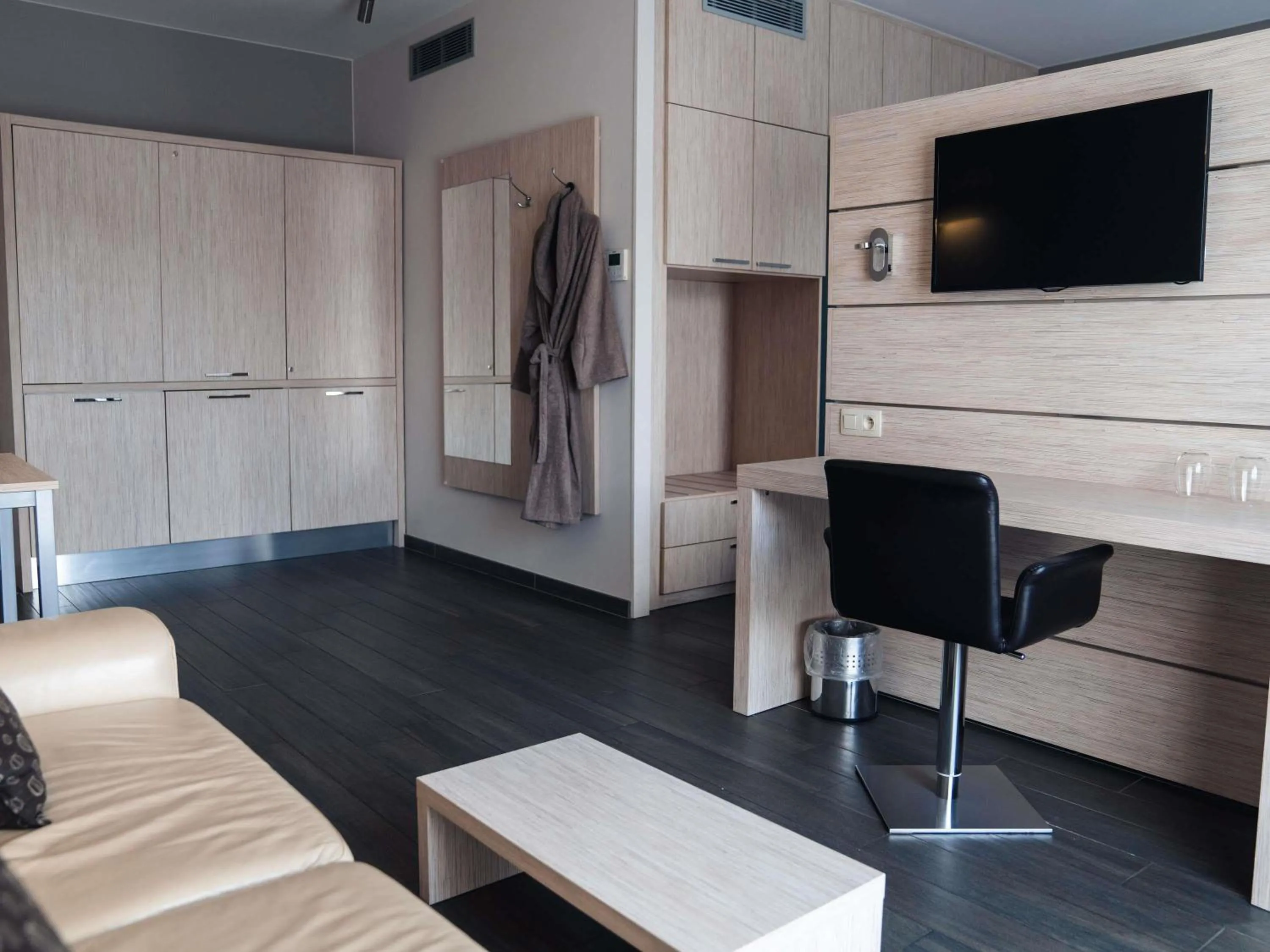 Bedroom in Ibis Styles Charleroi Airport Aero 44