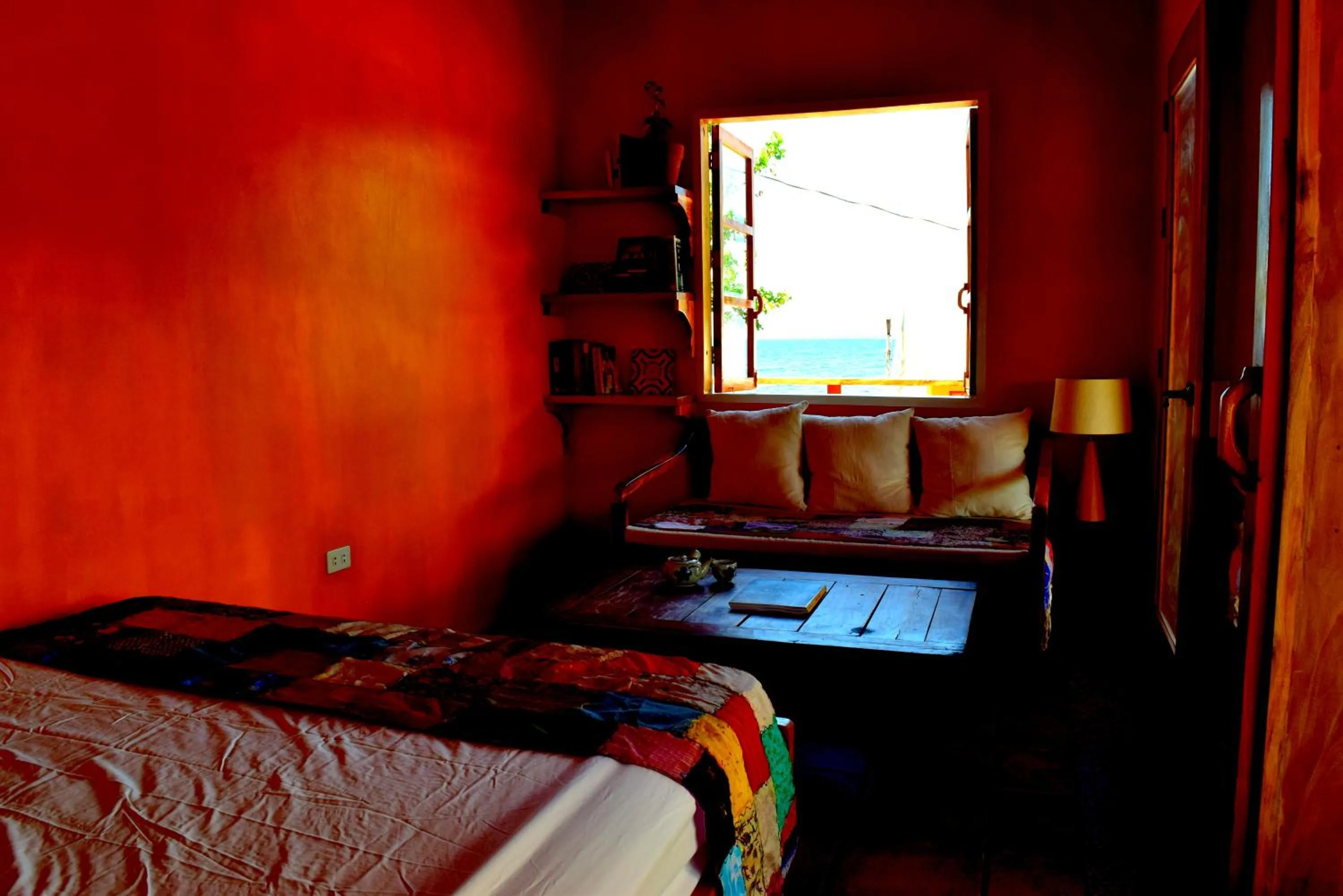 Photo of the whole room, Bed in Guerrera Rice Paddy Villas