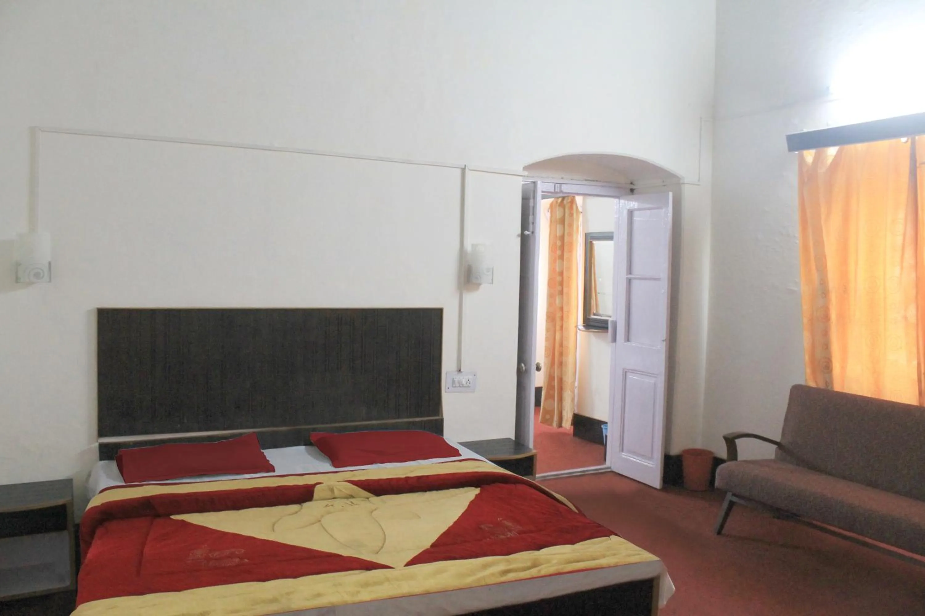 Bed in Prince Hotel Mallroad