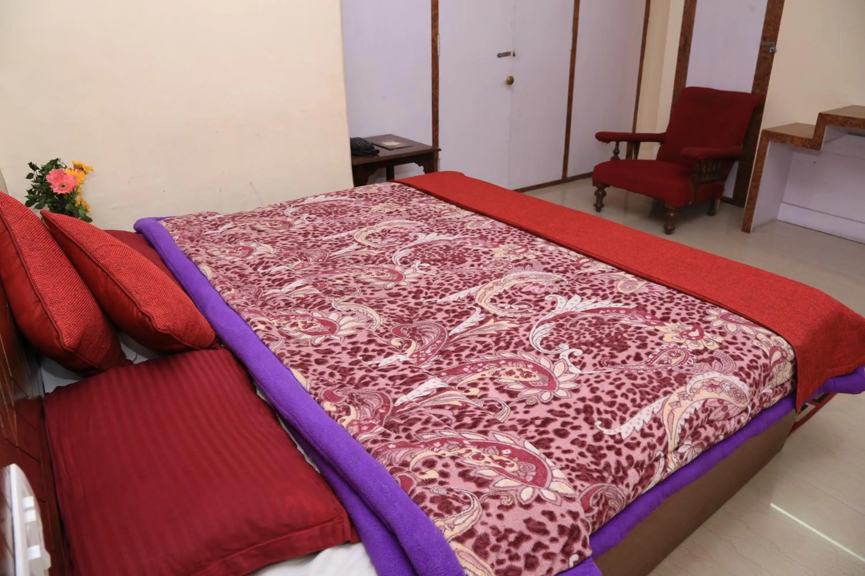 Bed in Prince Hotel Mallroad