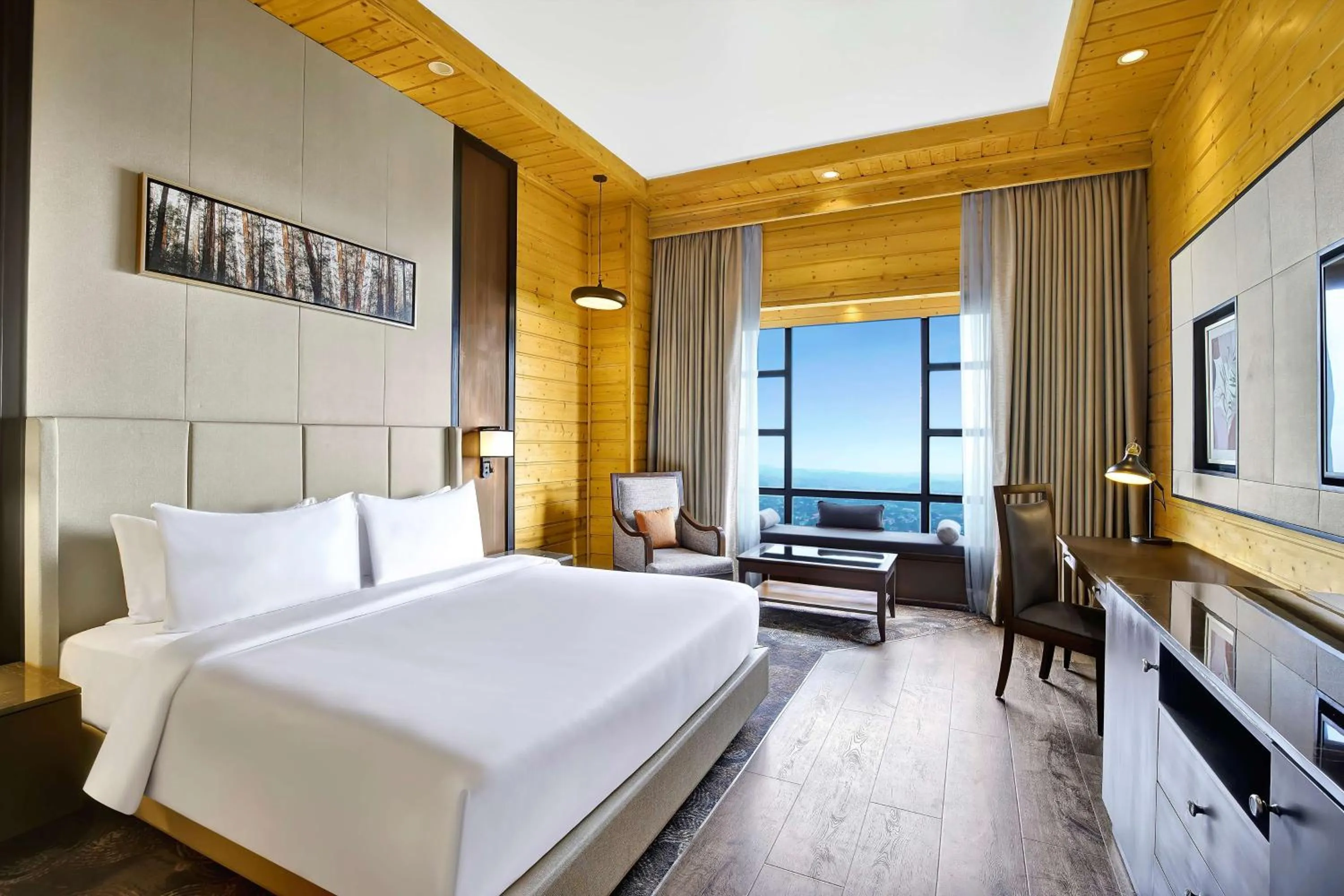 Bedroom, Bed in Radisson Blu Resort Dharamshala