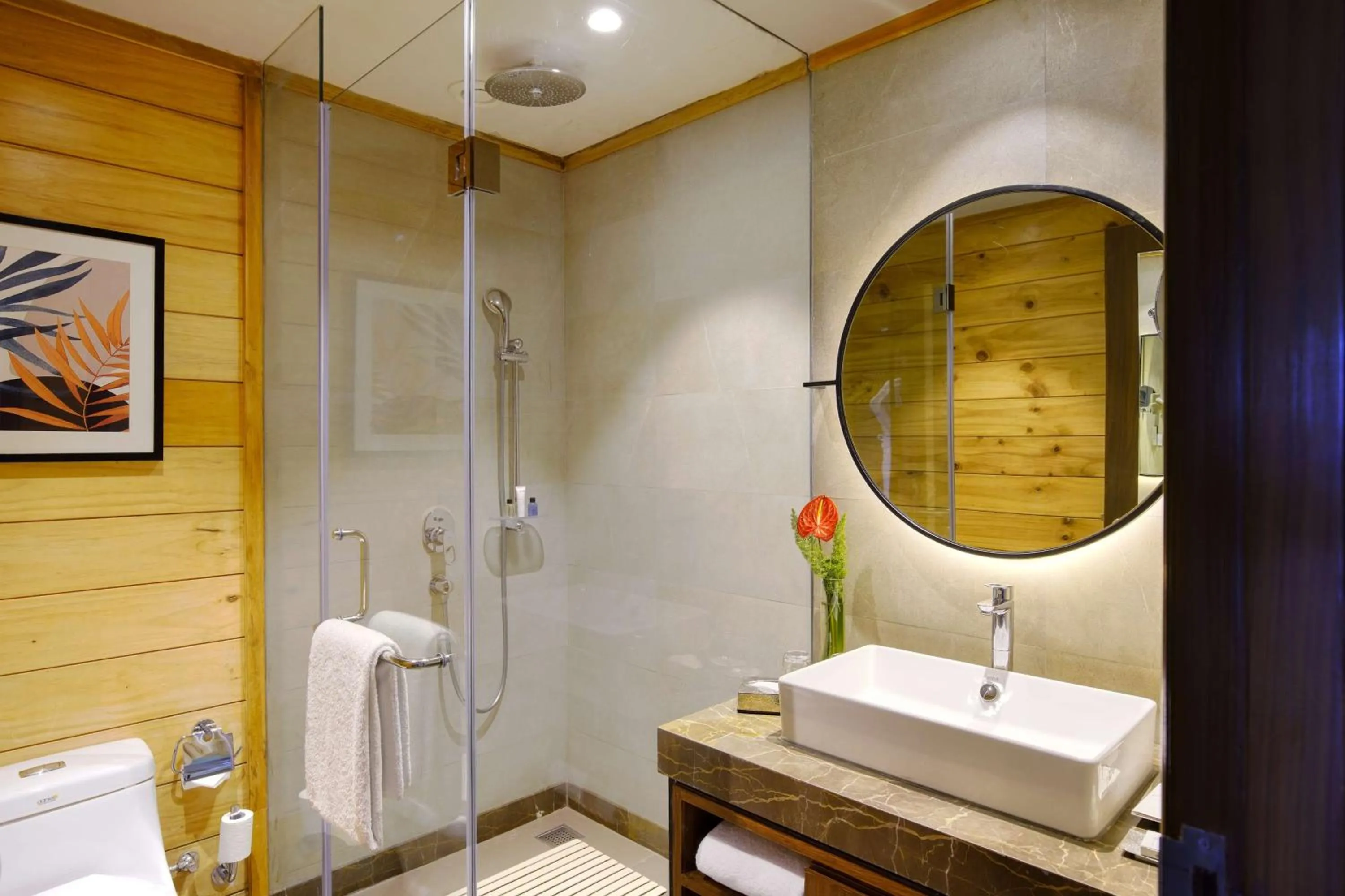Bathroom in Radisson Blu Resort Dharamshala