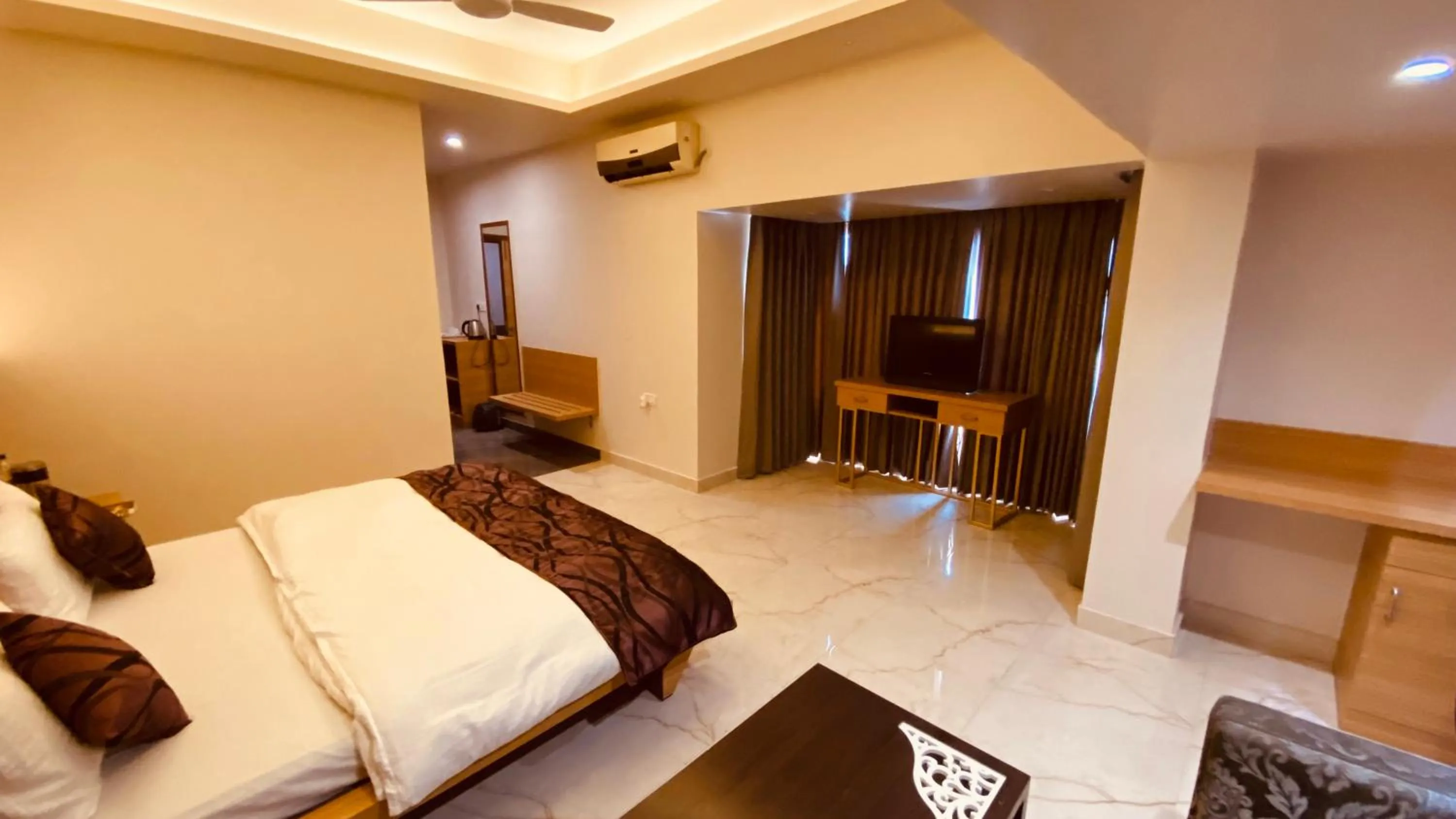 Bedroom in Hotel Amar Palace