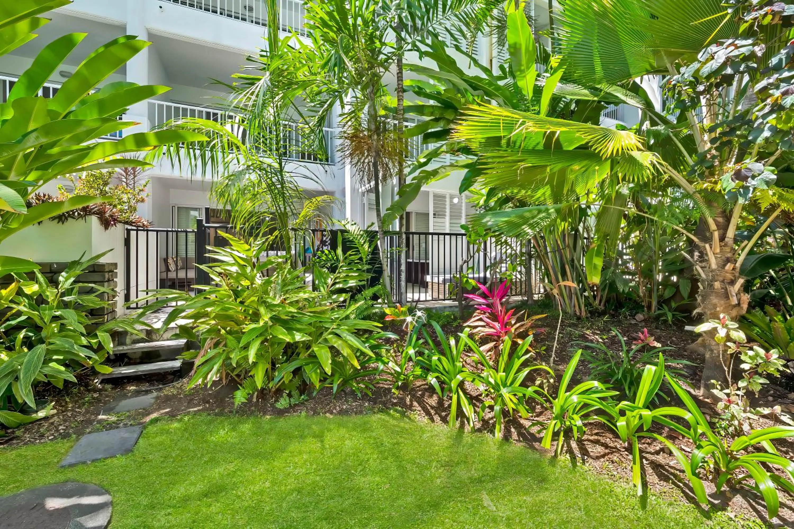 Garden in Elysium Private Apartments at Beach Club & Spa