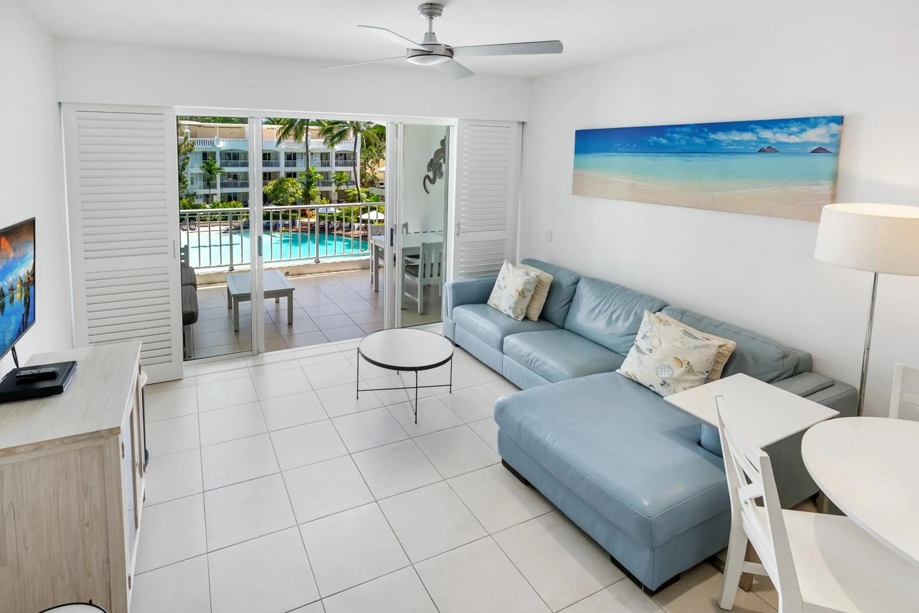 Living room in Elysium Private Apartments at Beach Club & Spa