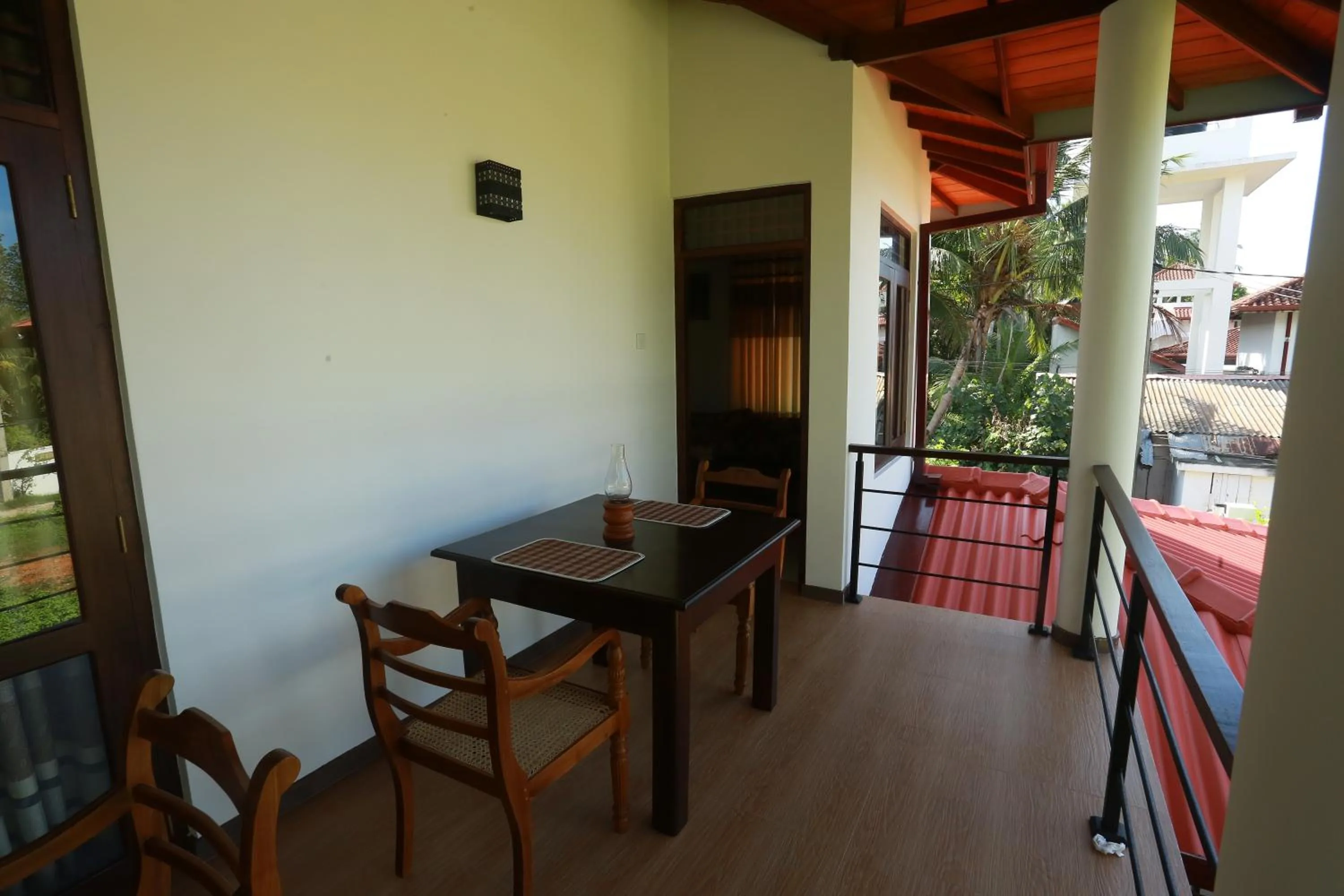 Restaurant/places to eat in River Breeze Villa Bentota