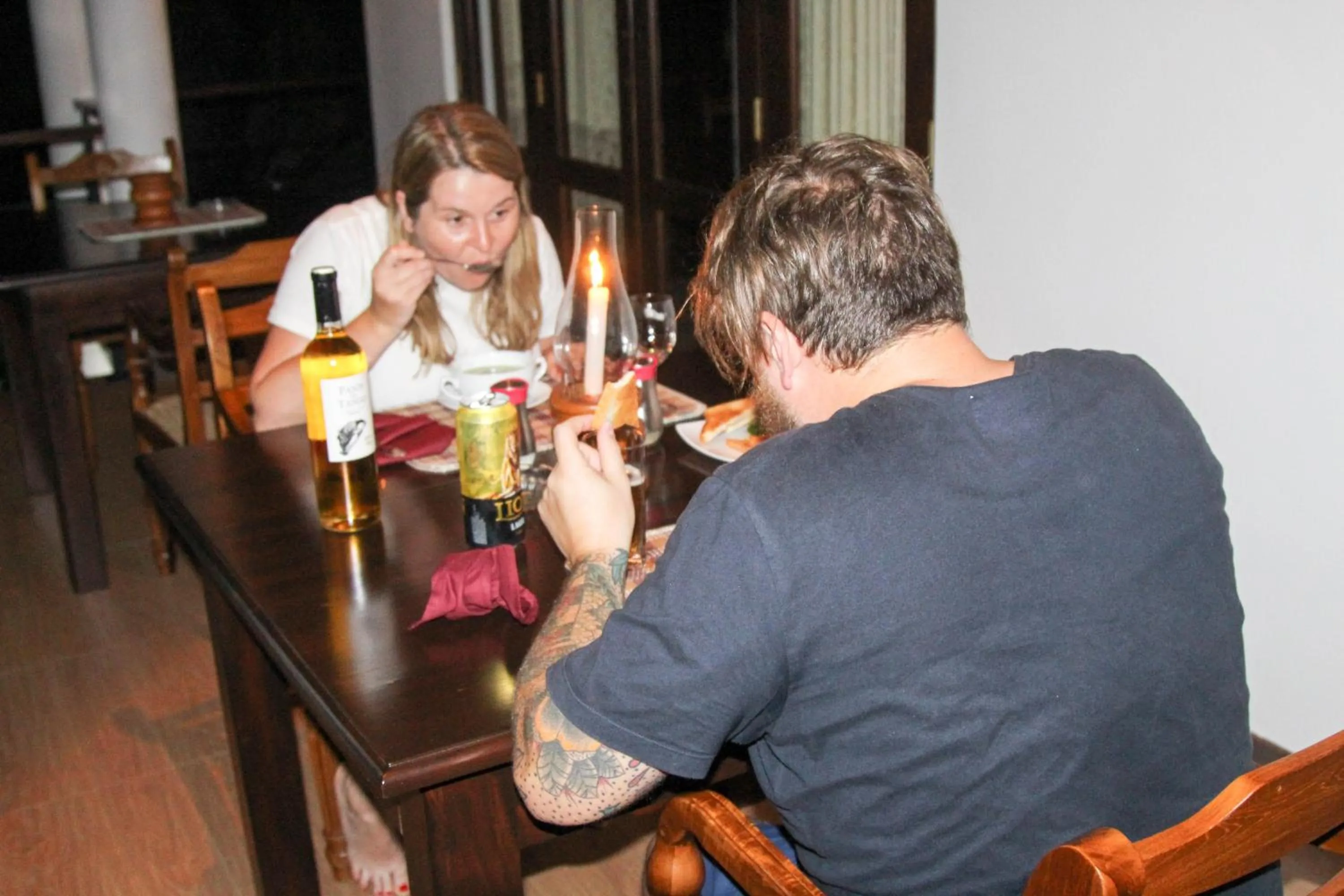 Restaurant/places to eat in River Breeze Villa Bentota