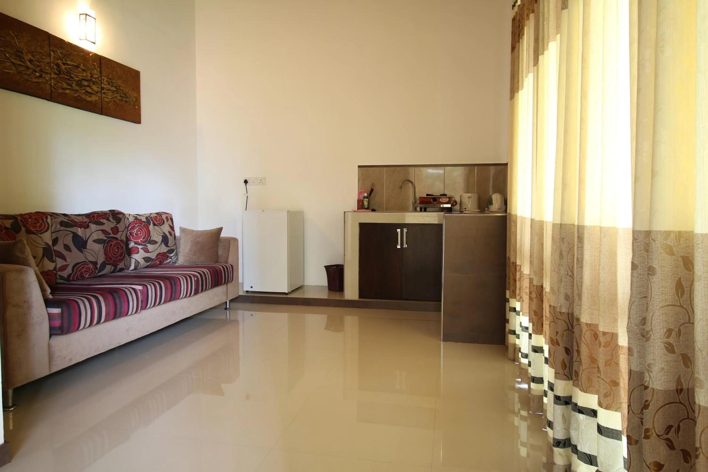 Coffee/tea facilities, Seating Area in River Breeze Villa Bentota