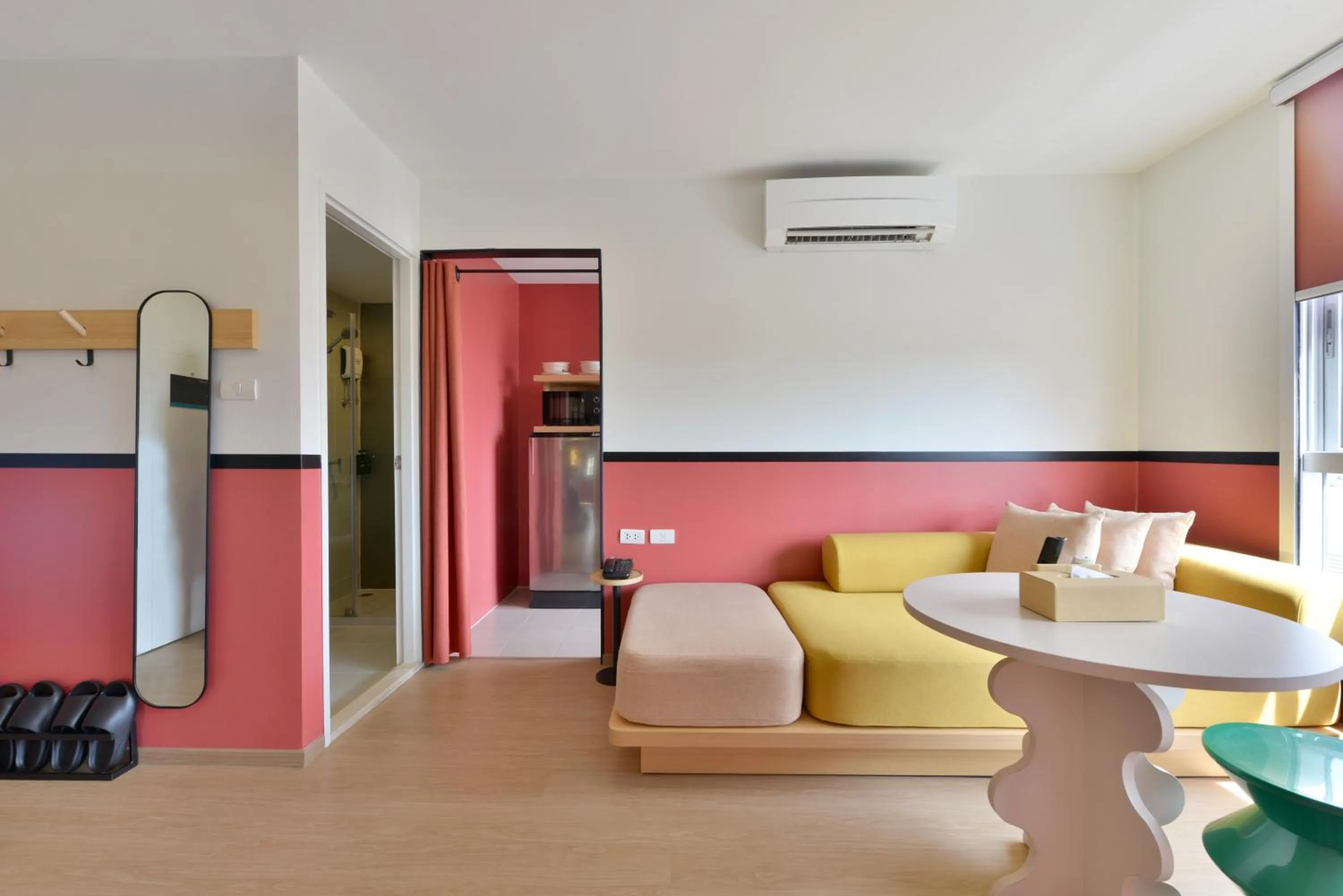 Area and facilities in The Grass Serviced Suites