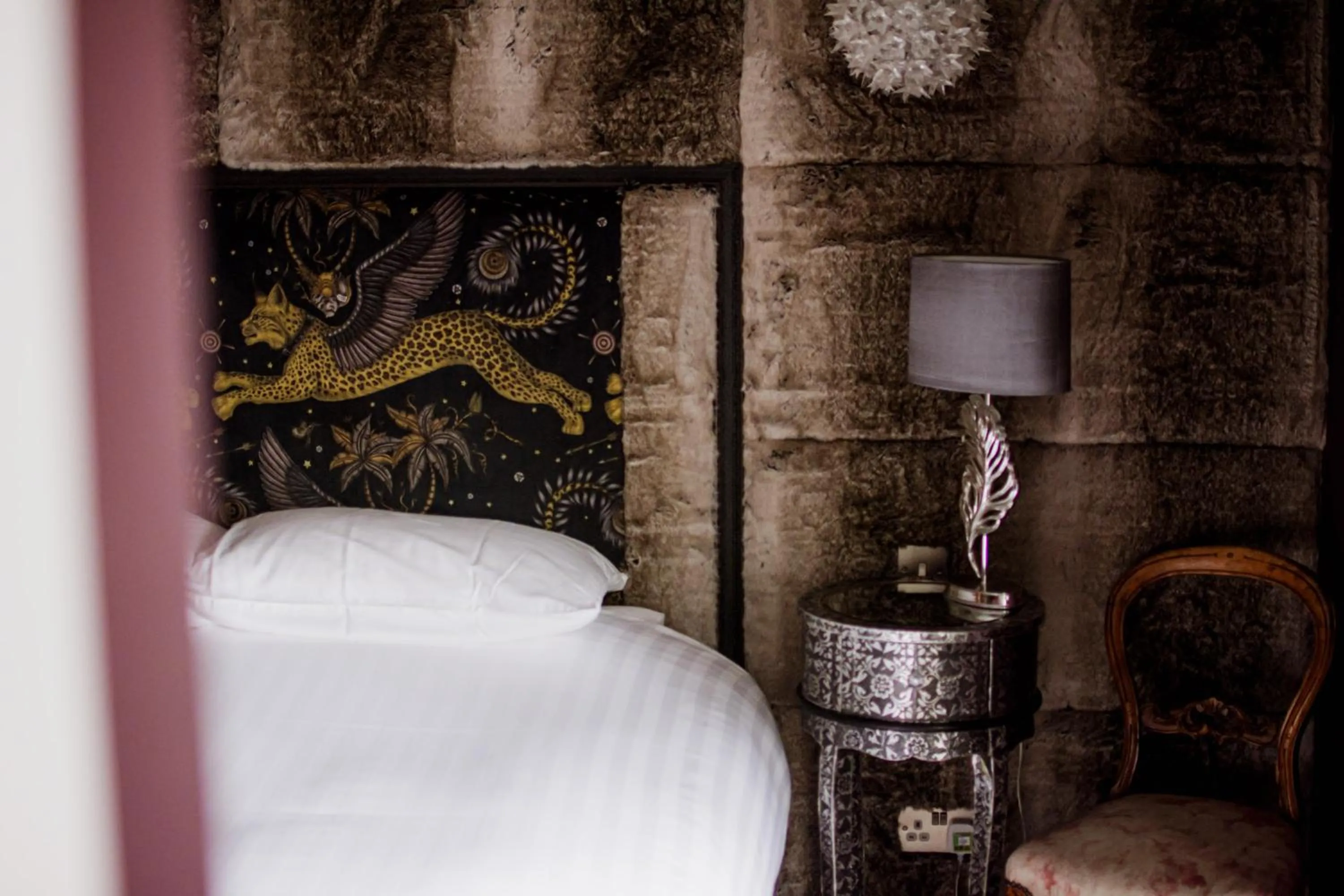 Bed in The White Hart Hotel