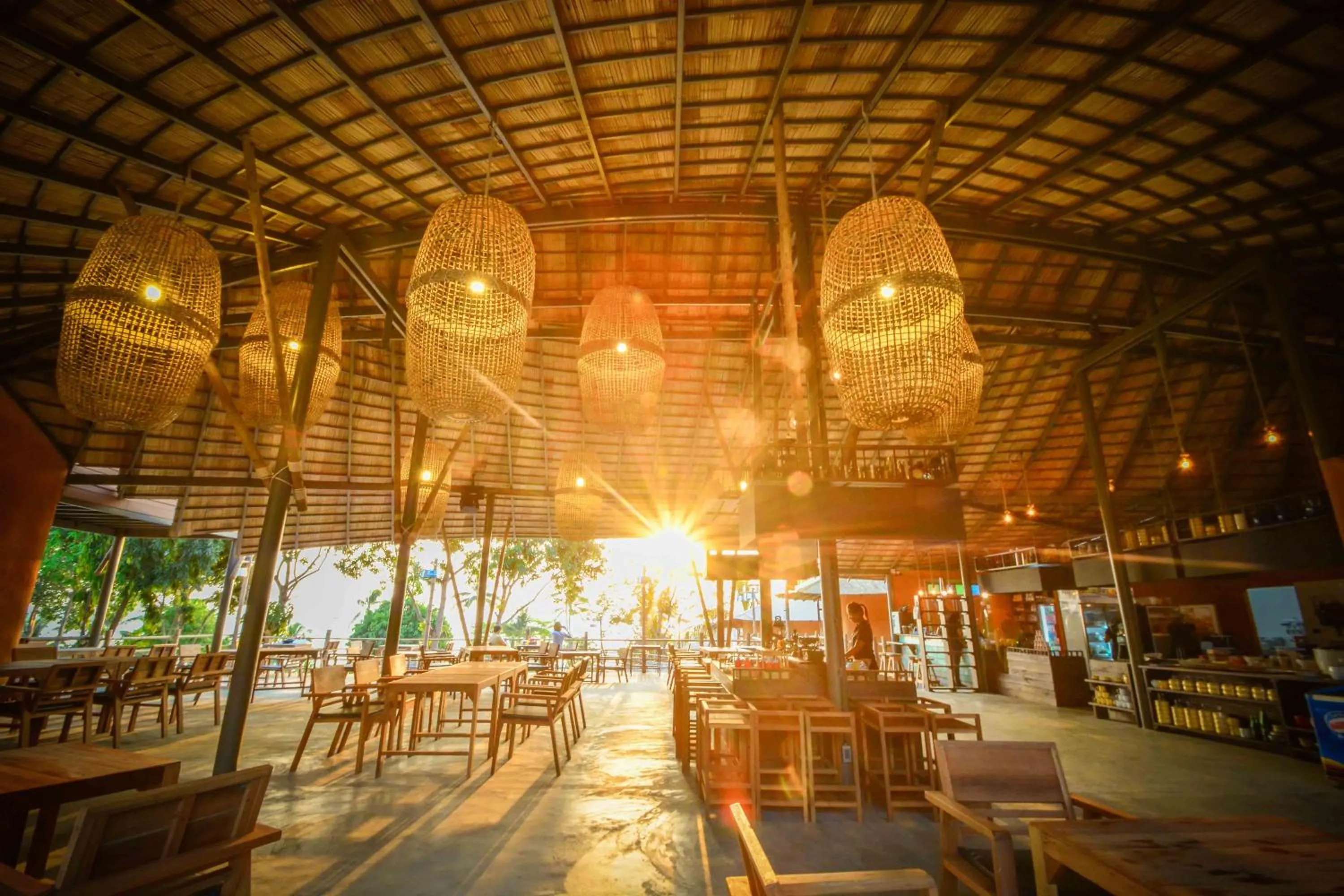 Restaurant/places to eat in The Mud - Eco Hotel