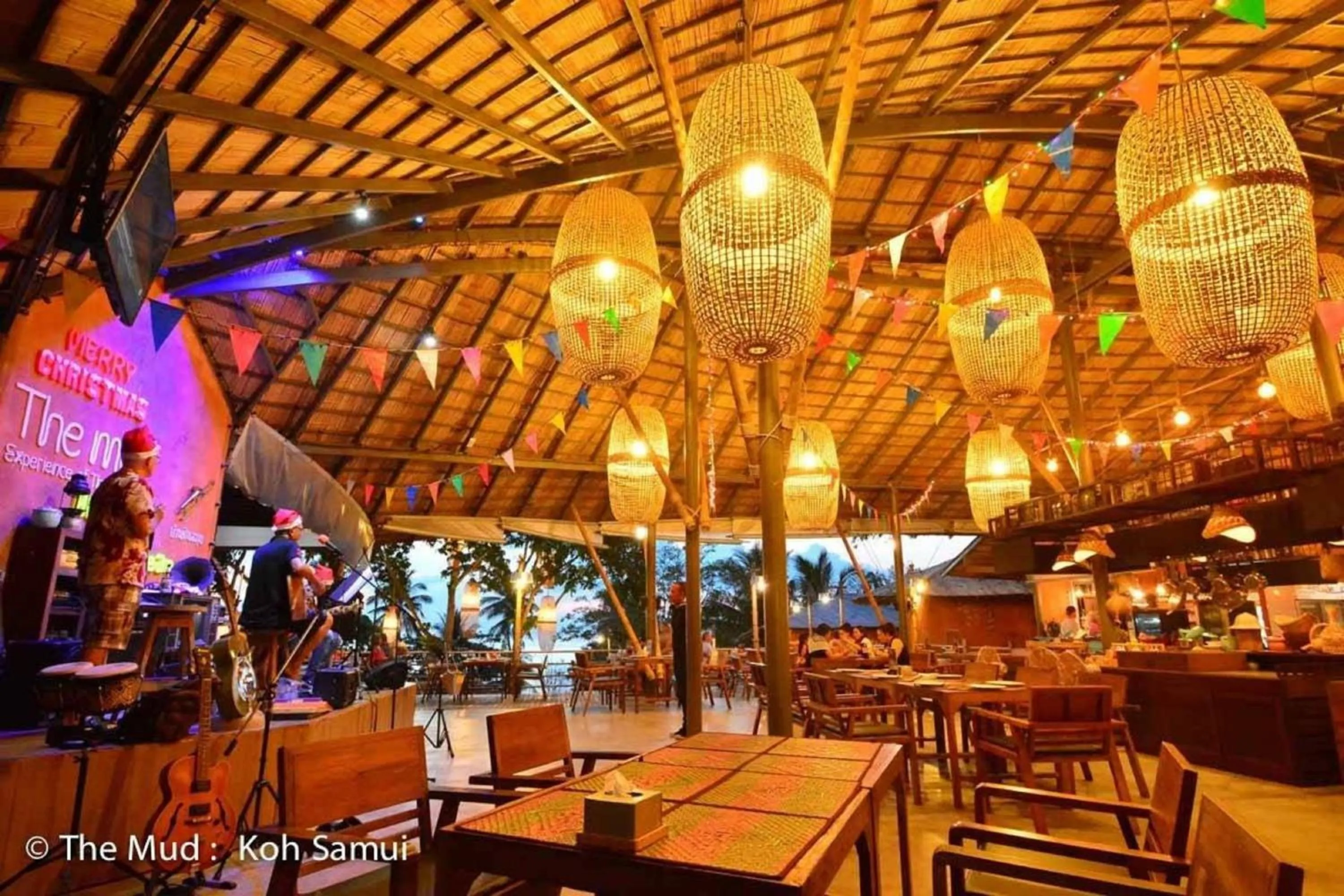 Restaurant/places to eat in The Mud - Eco Hotel