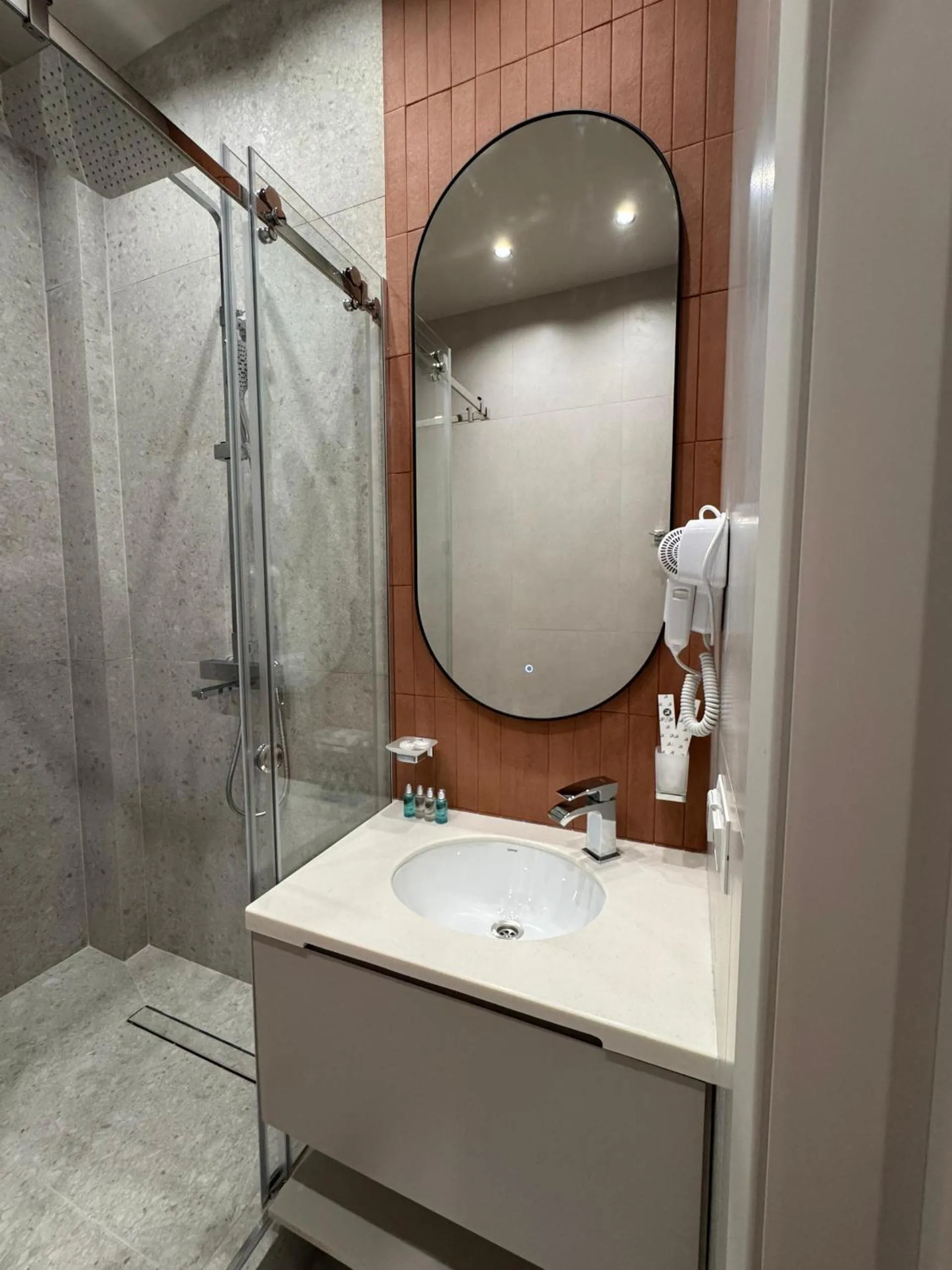 Shower in Bugu Hotel Bishkek