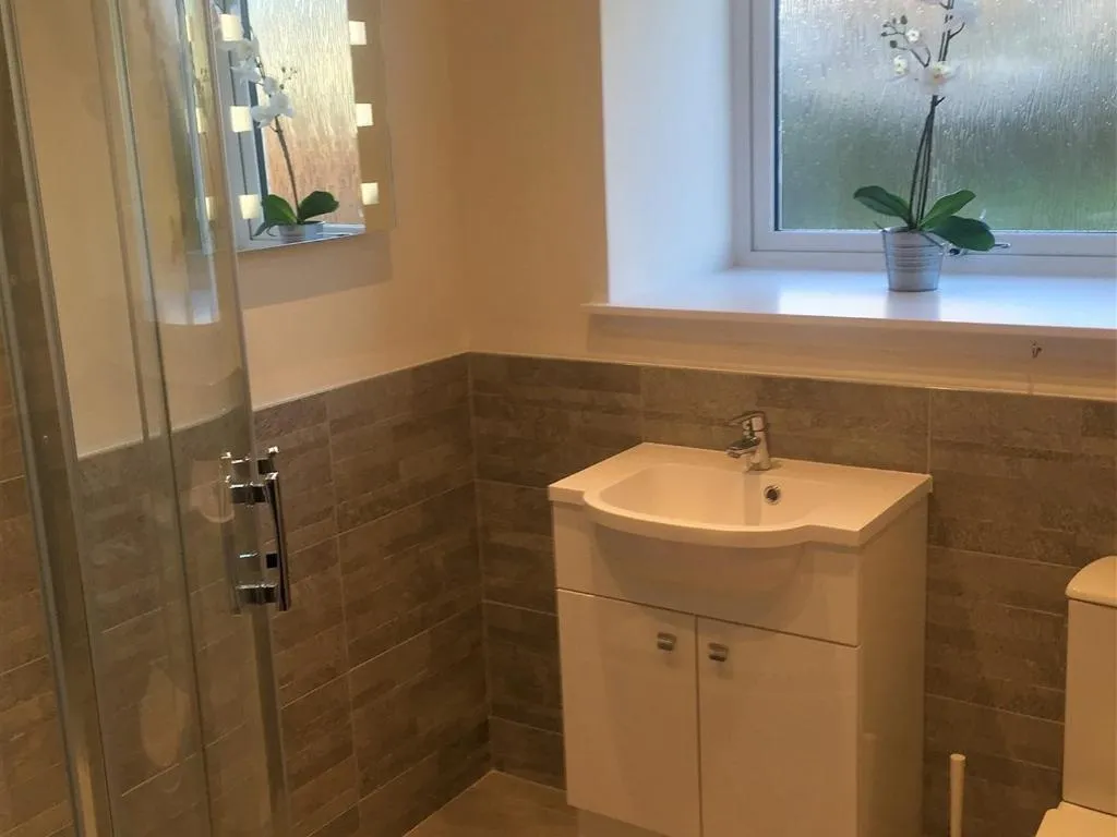 Bathroom in Hillview