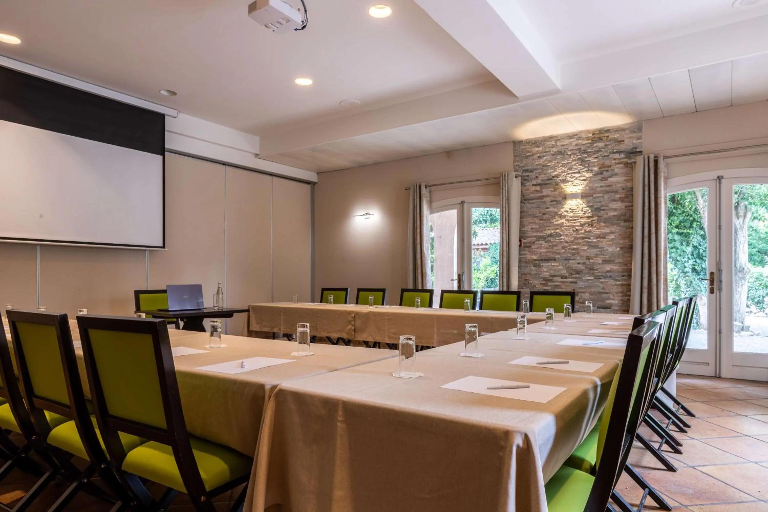 Meeting/conference room in Best Western L'Orangerie