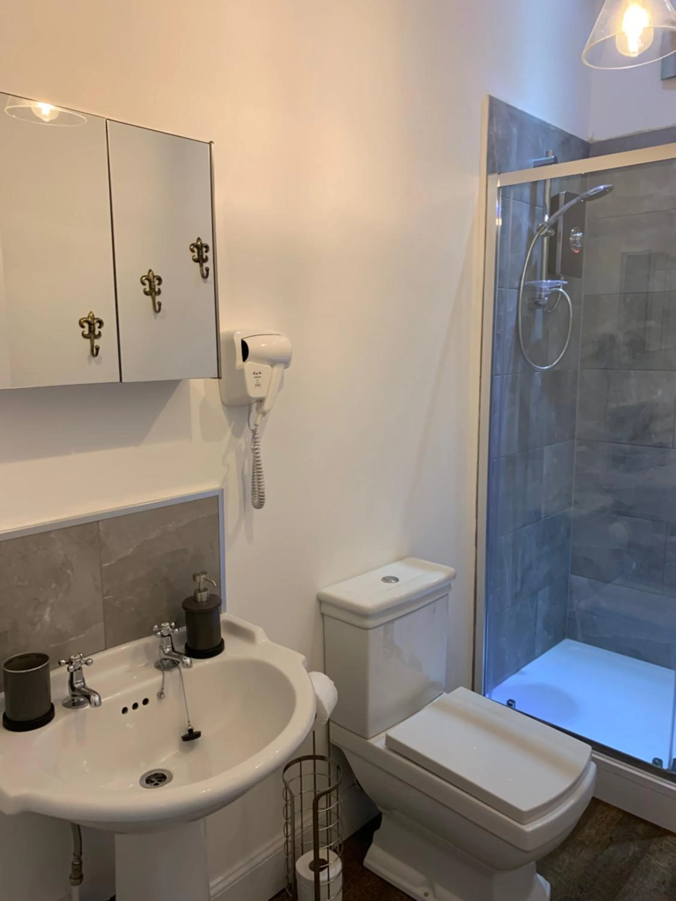 Royal Mile Balconies by the Castle