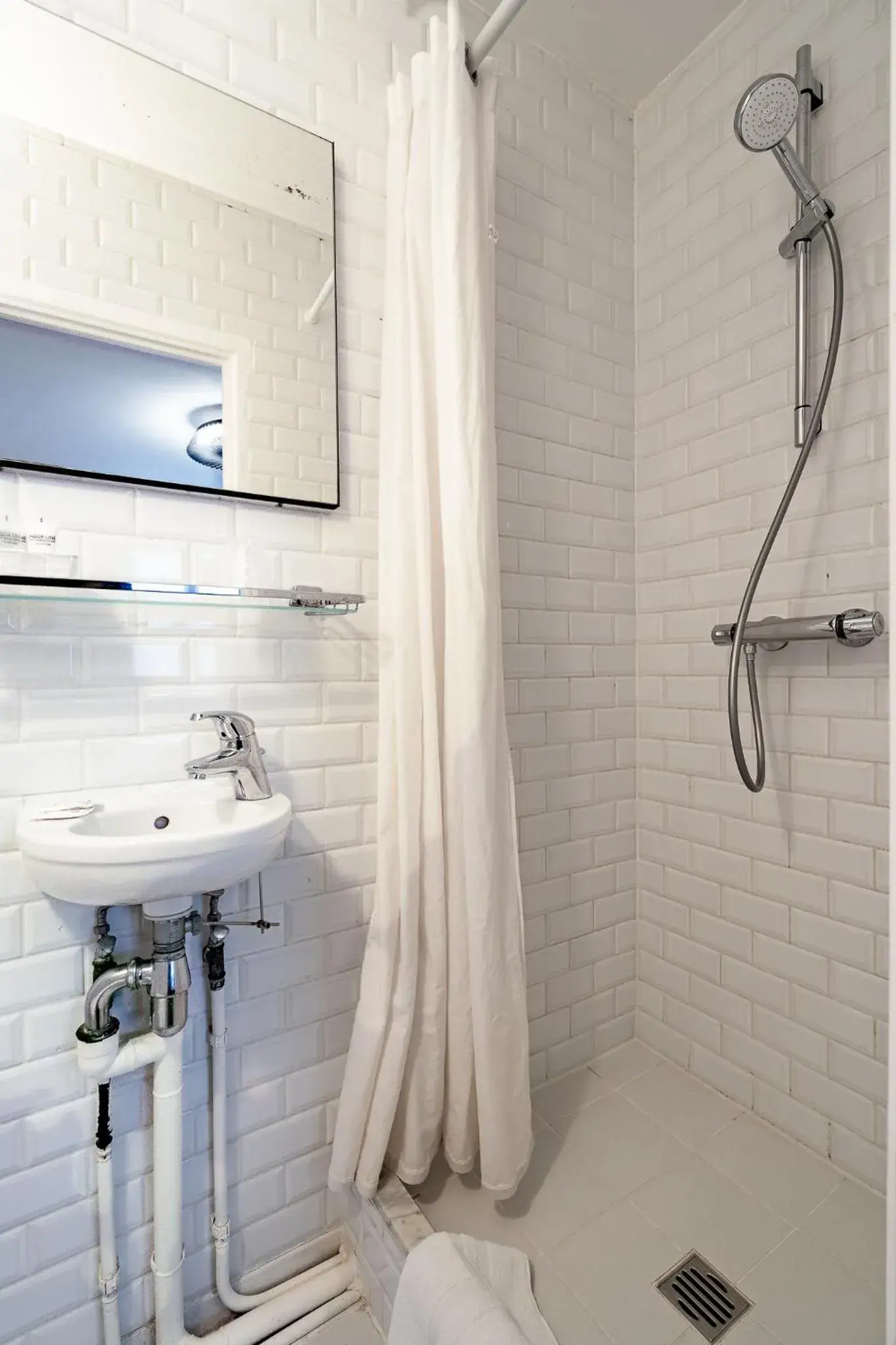 Budget Double Room in Hotel Jacobs Budget Double Room in Hotel Jacobs