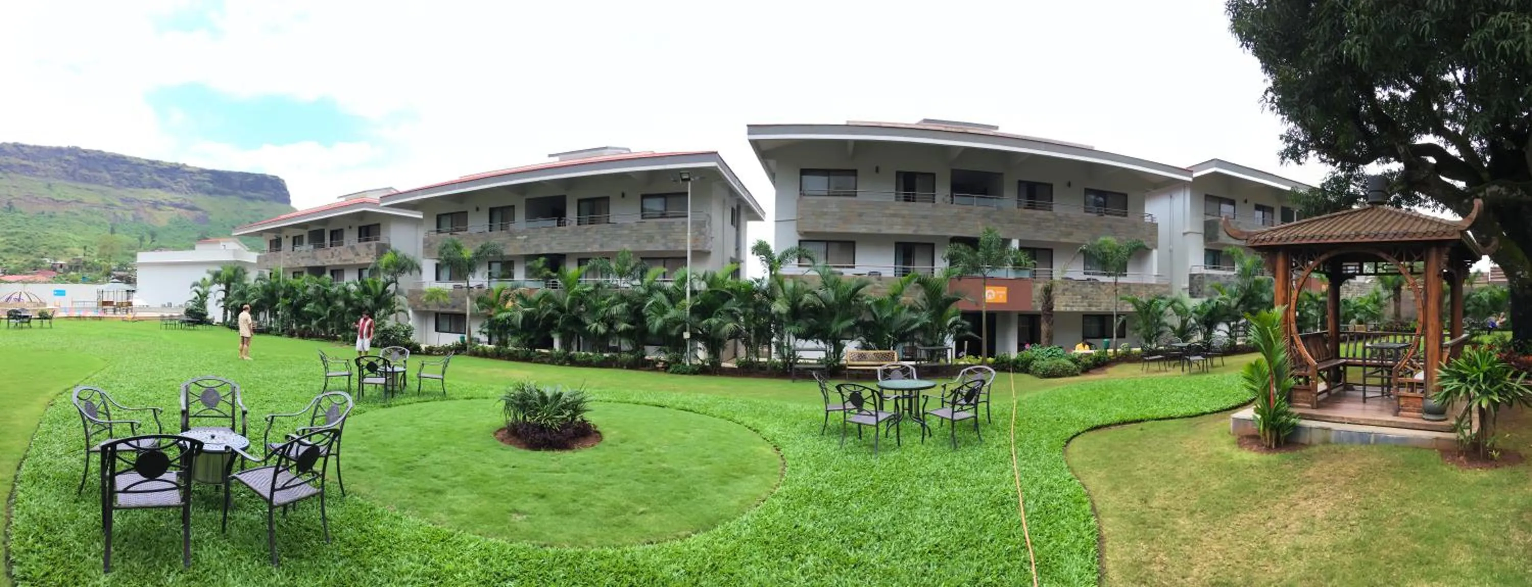 Facade/entrance in Club Mahindra Hatgad