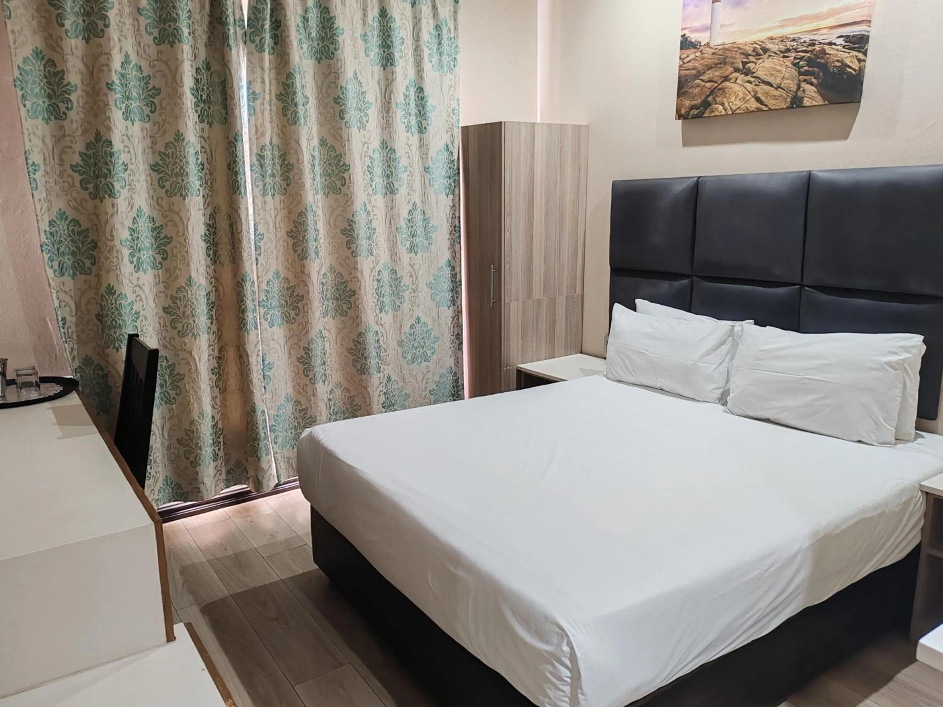 Bed in Regal Inn Umhlanga Gateway