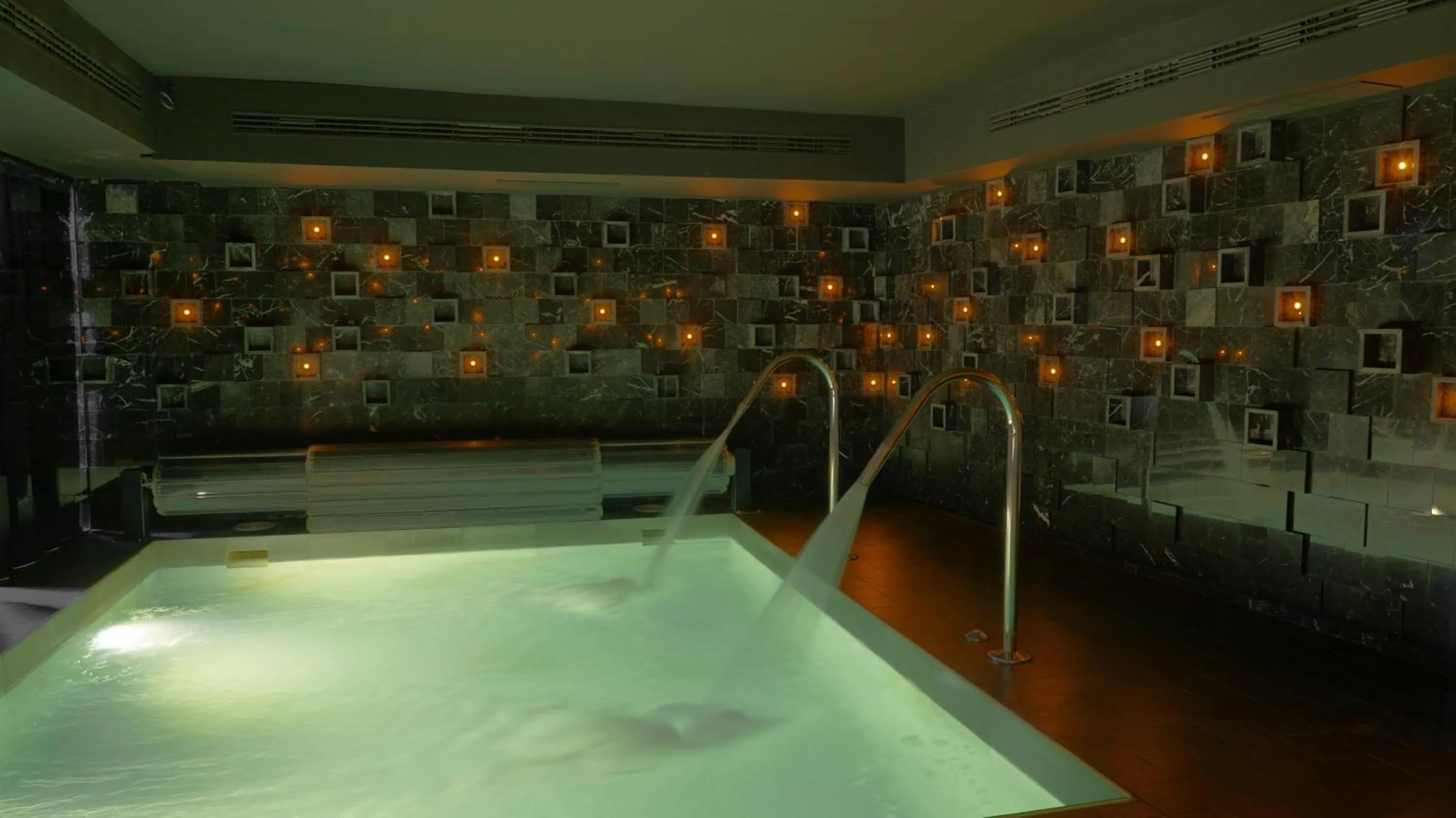 Spa and wellness centre/facilities in Soho Boutique Granada