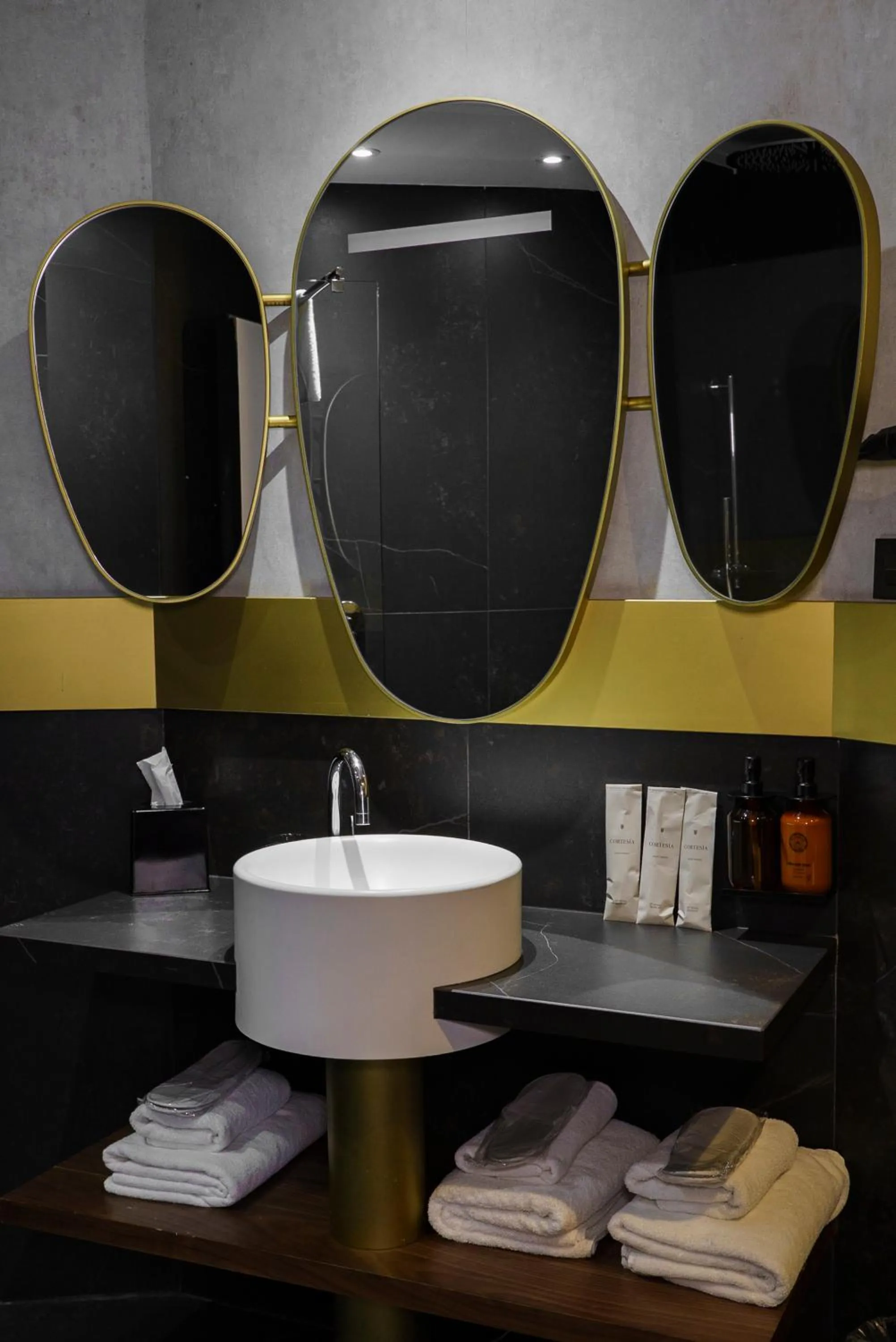 Bathroom in Soho Boutique Granada