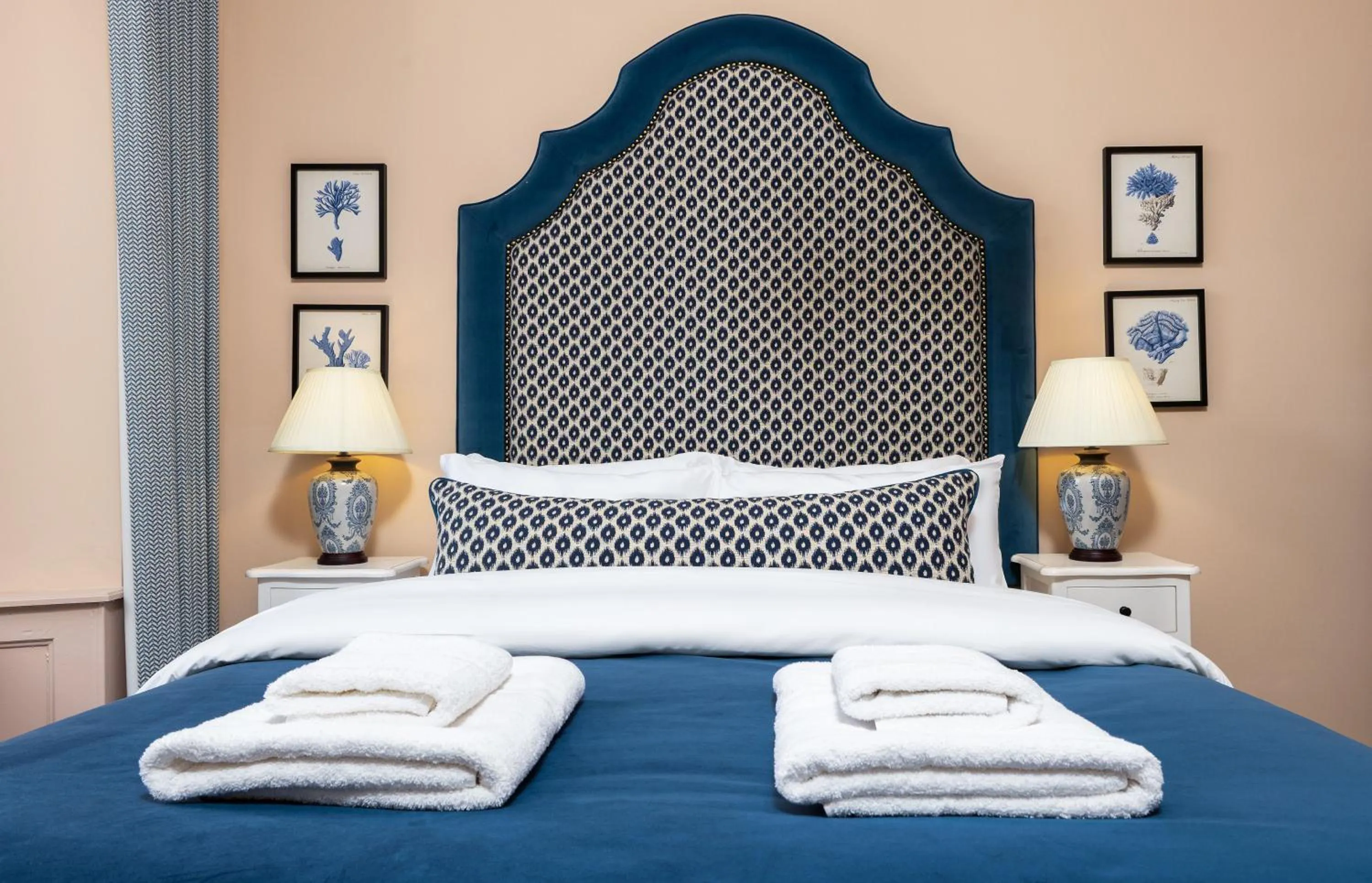 Bed in Munro Guest House