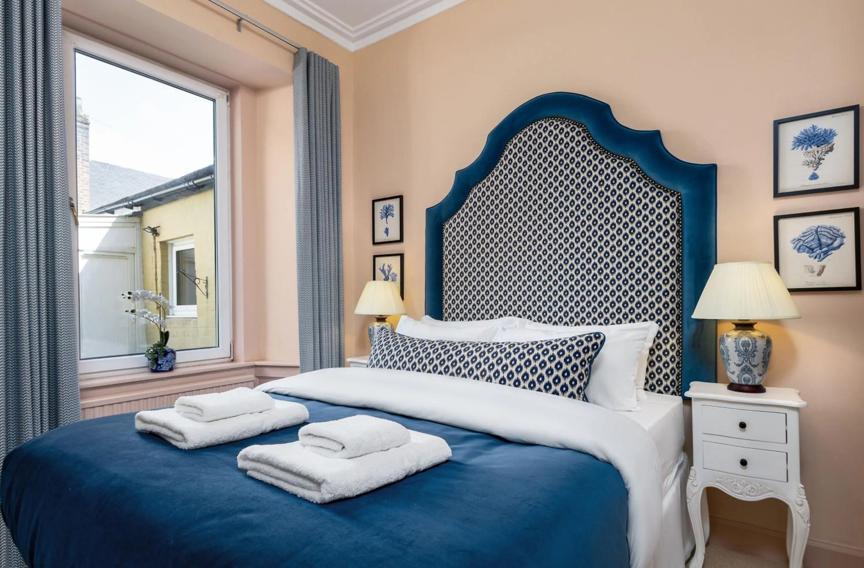 Bed in Munro Guest House