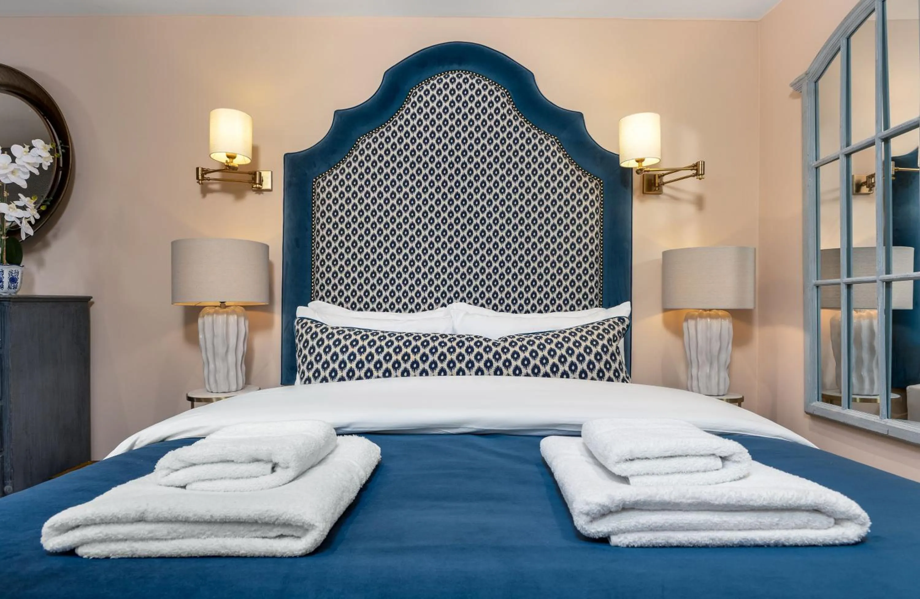 Bed in Munro Guest House