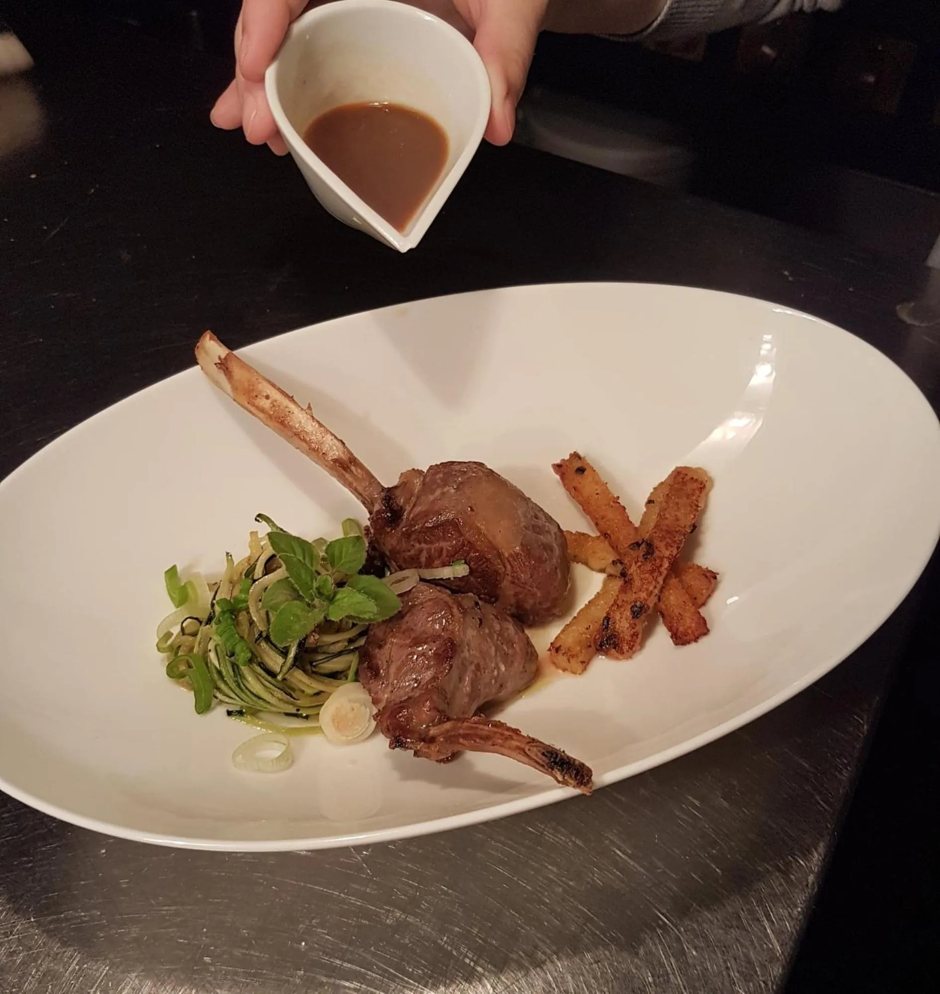 Food and drinks in Hotel La Ferronniere