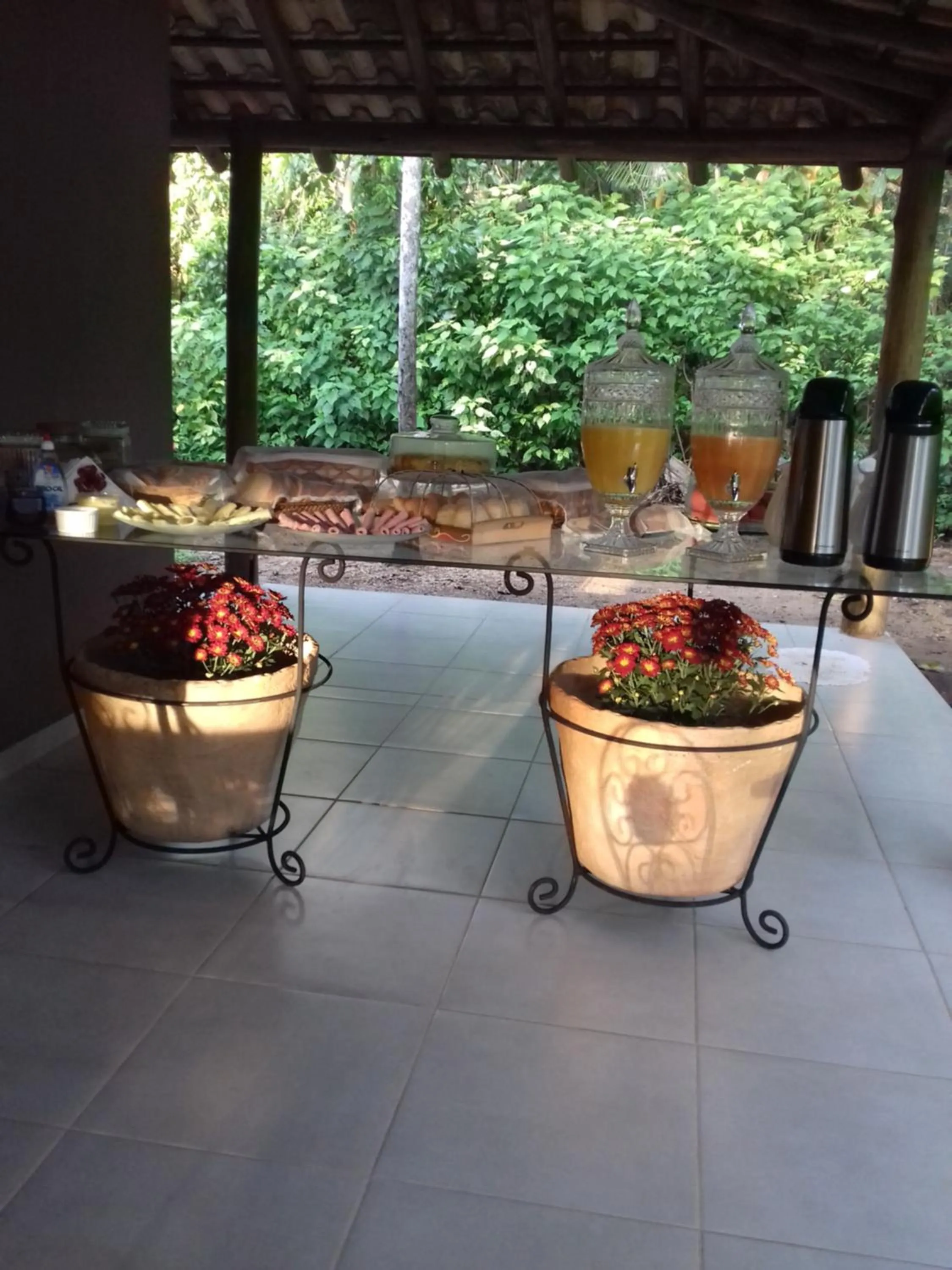 Buffet breakfast in Vila Noah Pousada