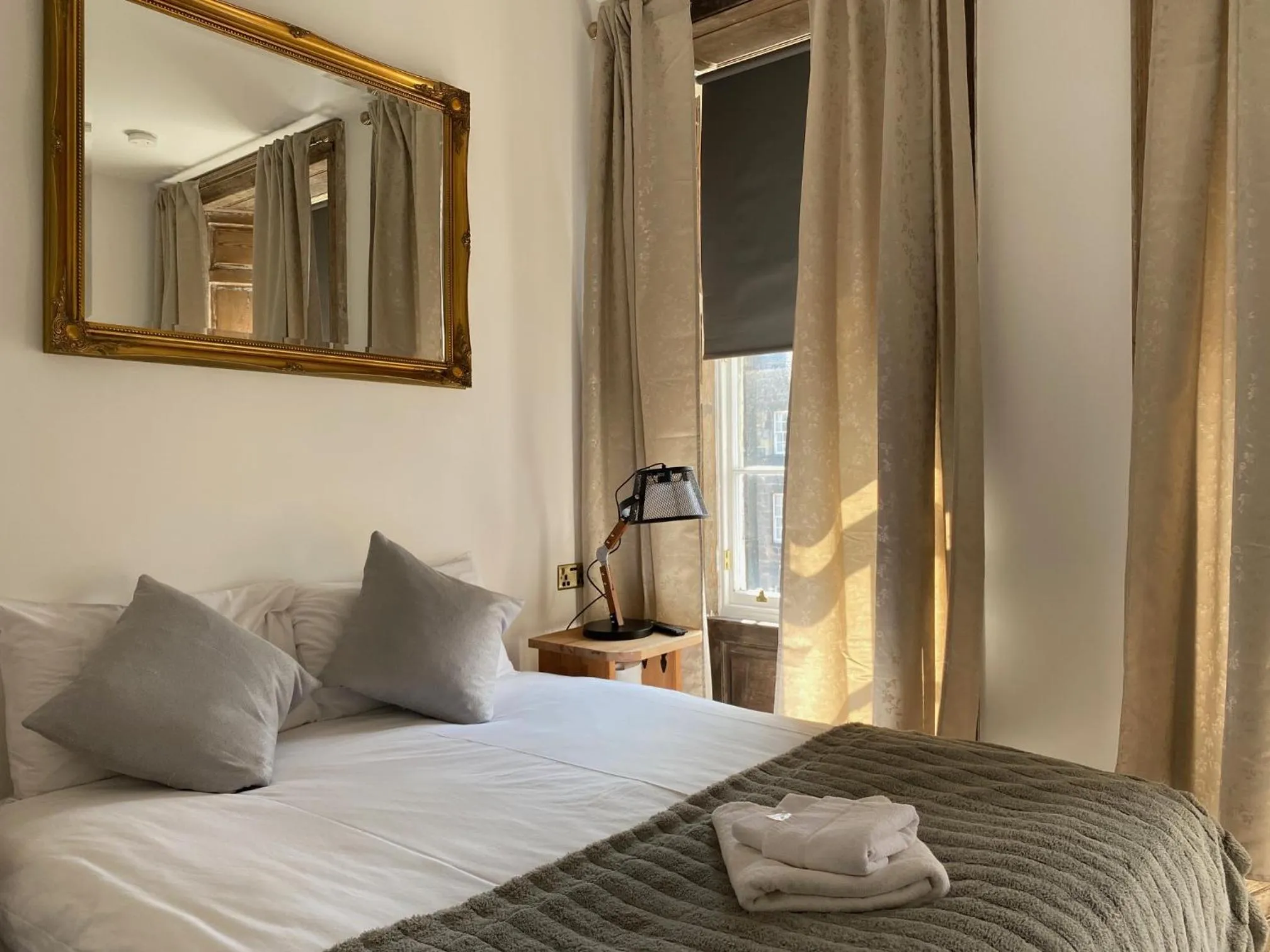 Bedroom, Bed in Royal Mile Suites by the Castle