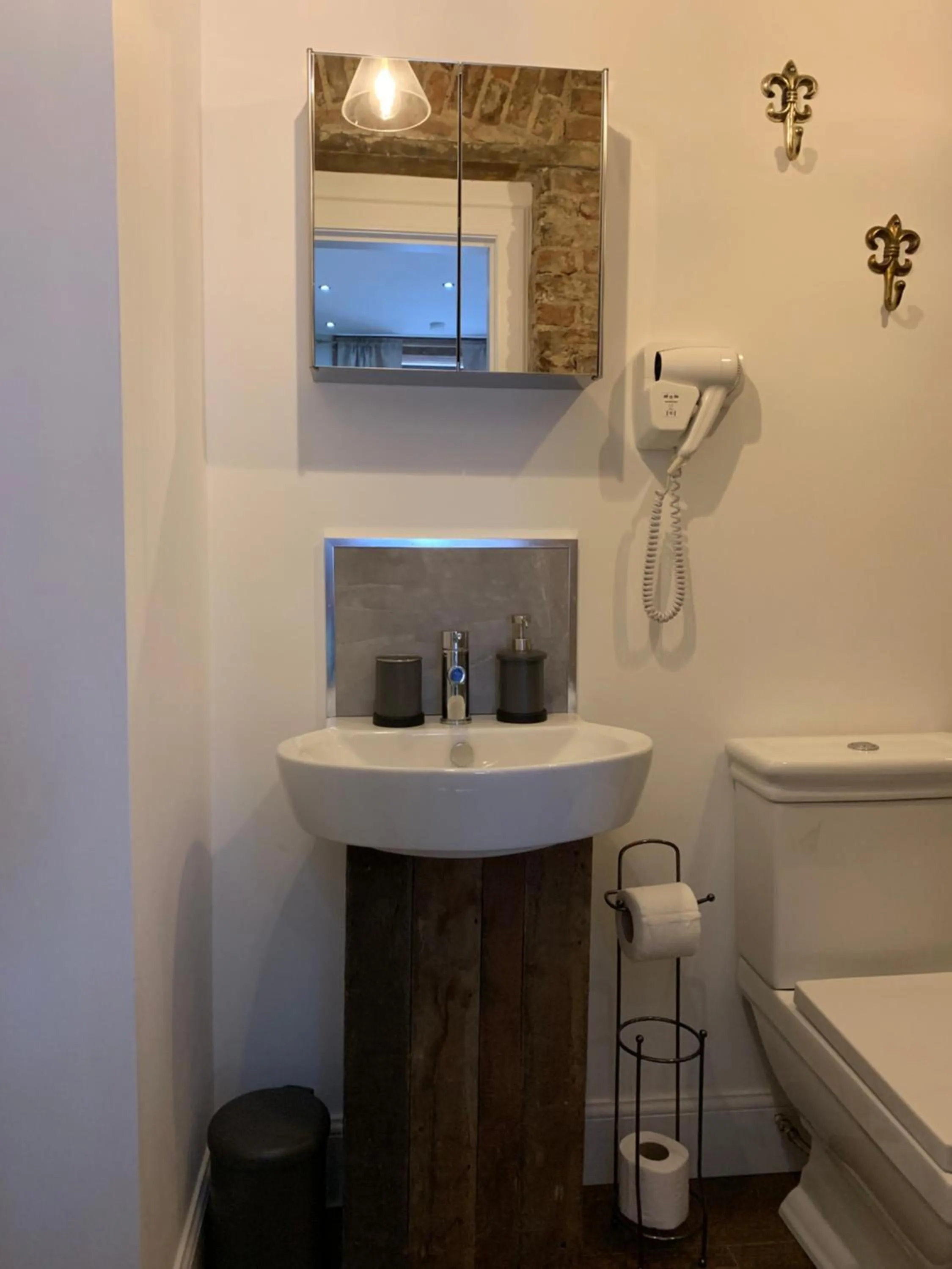 Bathroom in Royal Mile Suites by the Castle