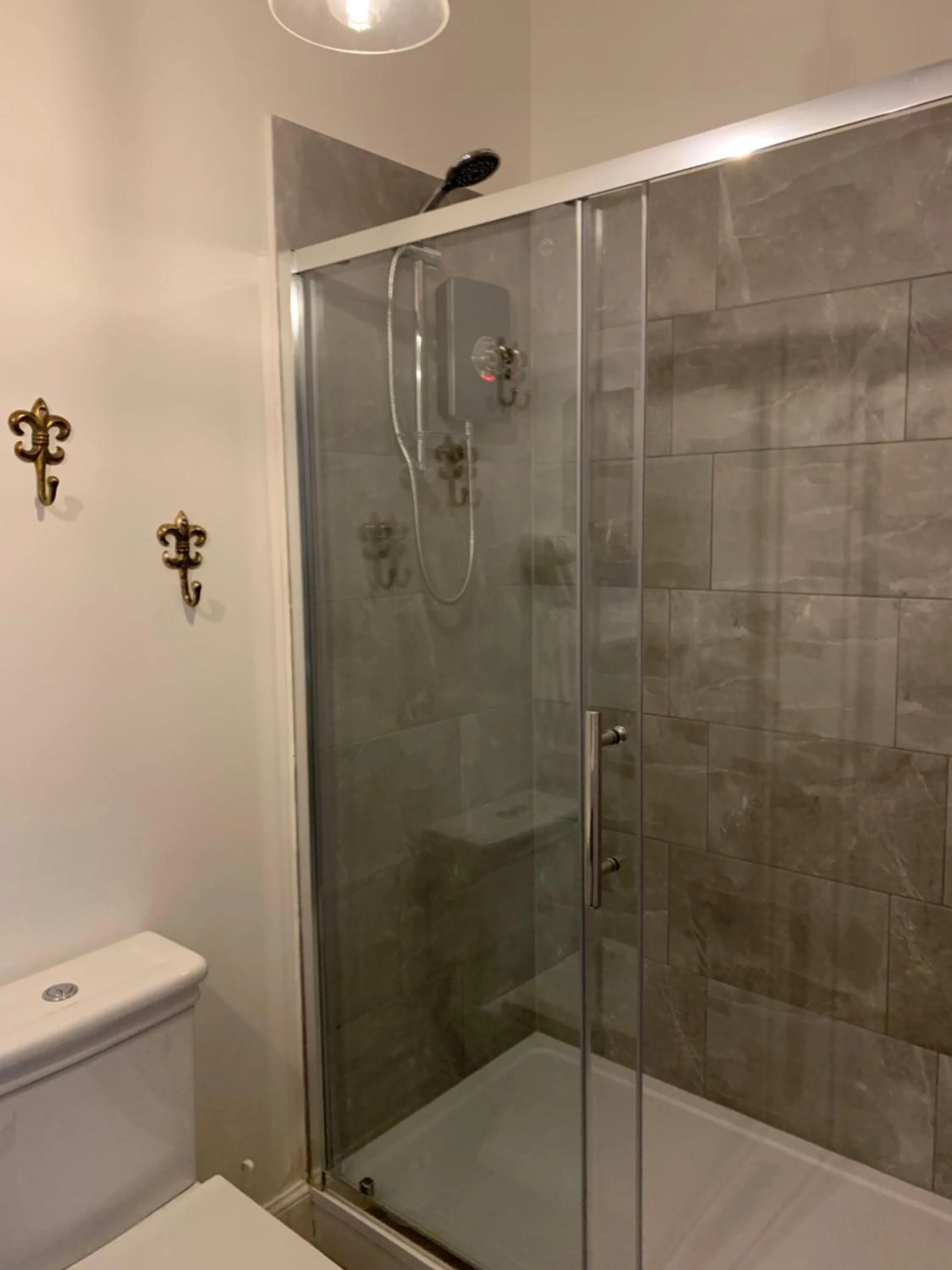 Shower in Royal Mile Suites by the Castle