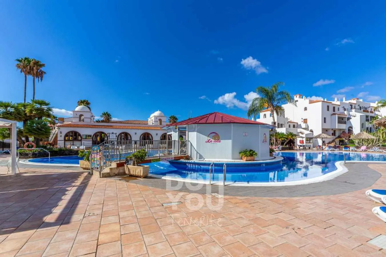 Day in Apartment Fairways Club