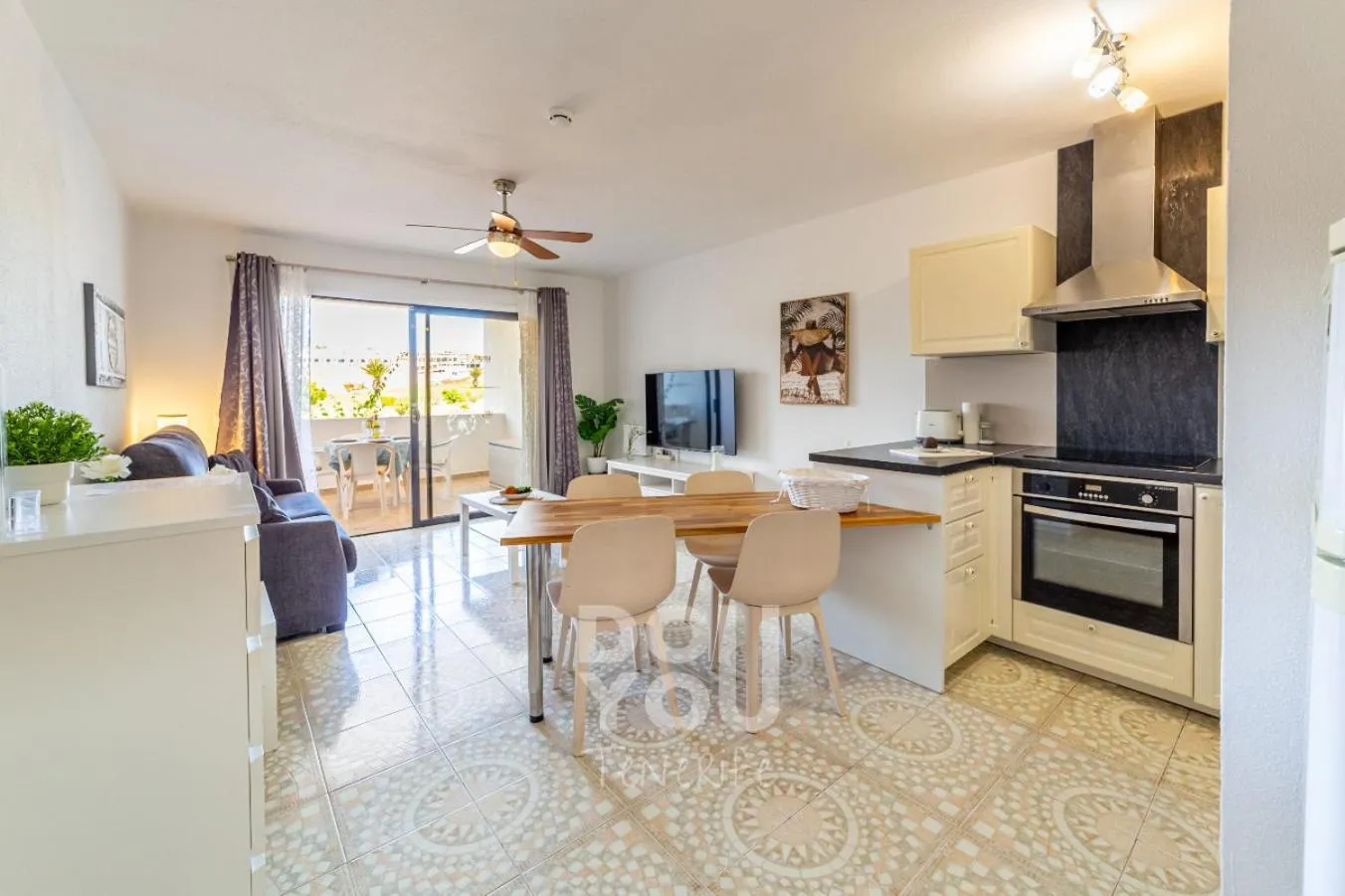 TV and multimedia in Apartment Fairways Club