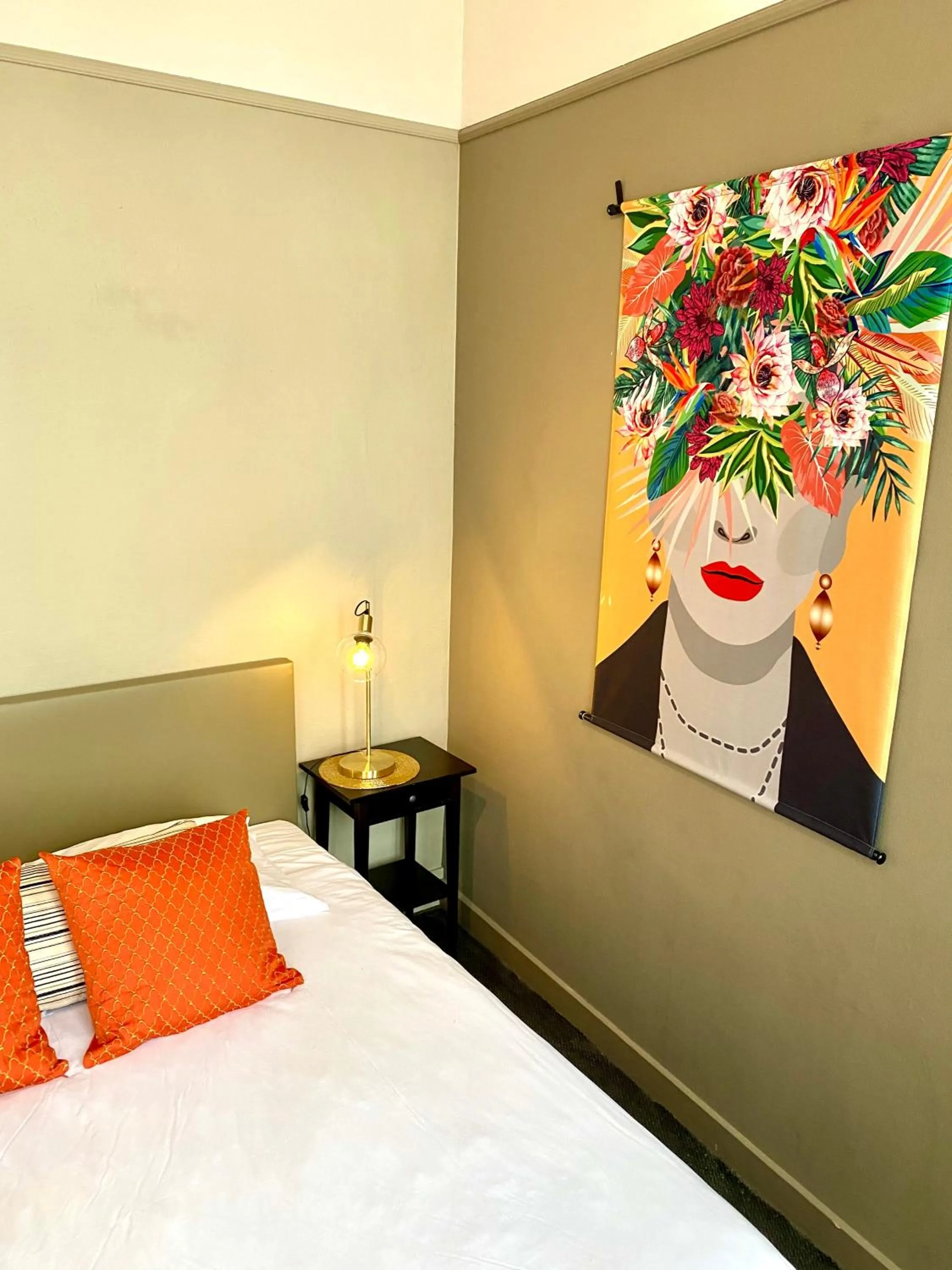 Bed in Logies Graaf Van Vlaanderen