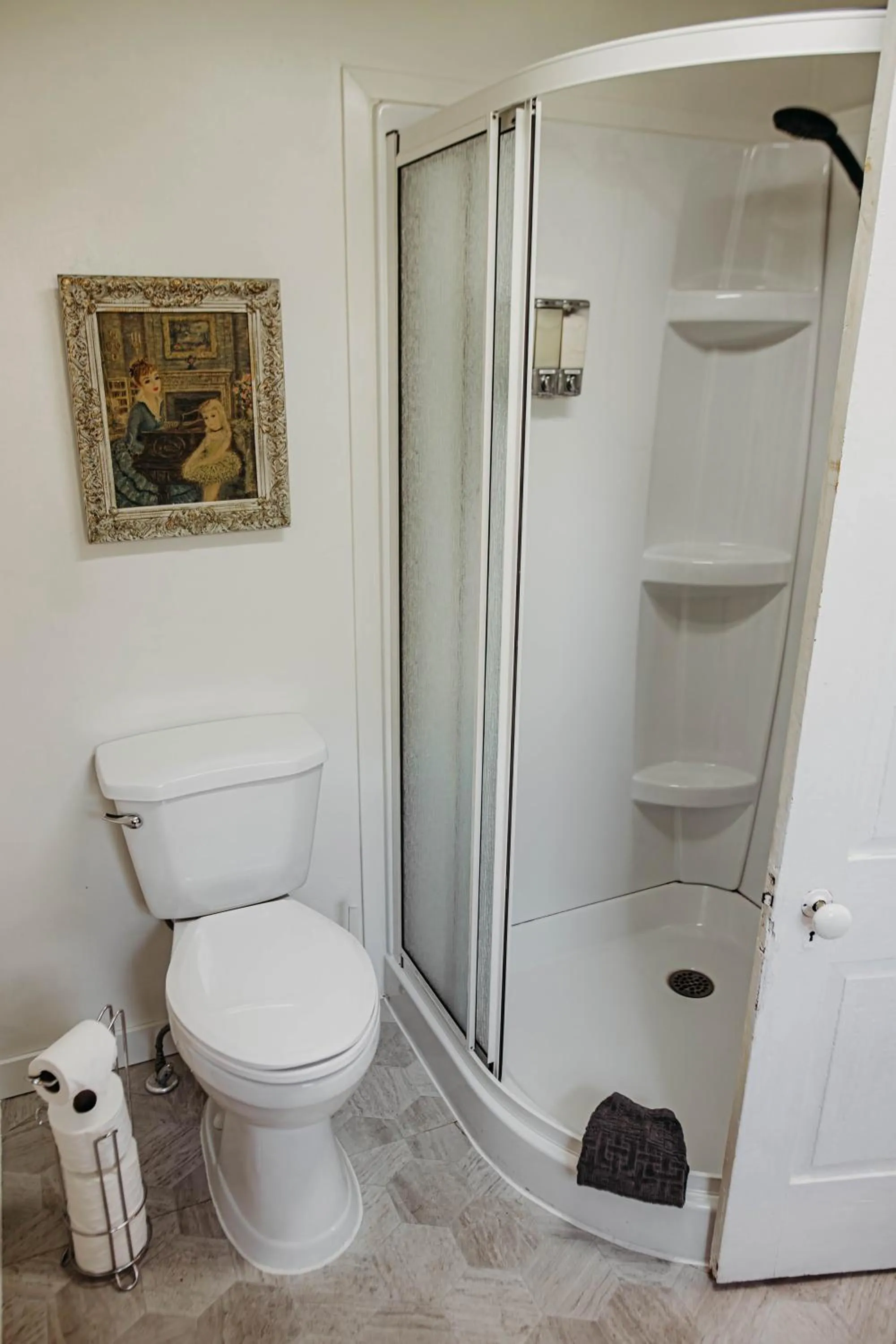 The Montague Rose Inn & Cafe