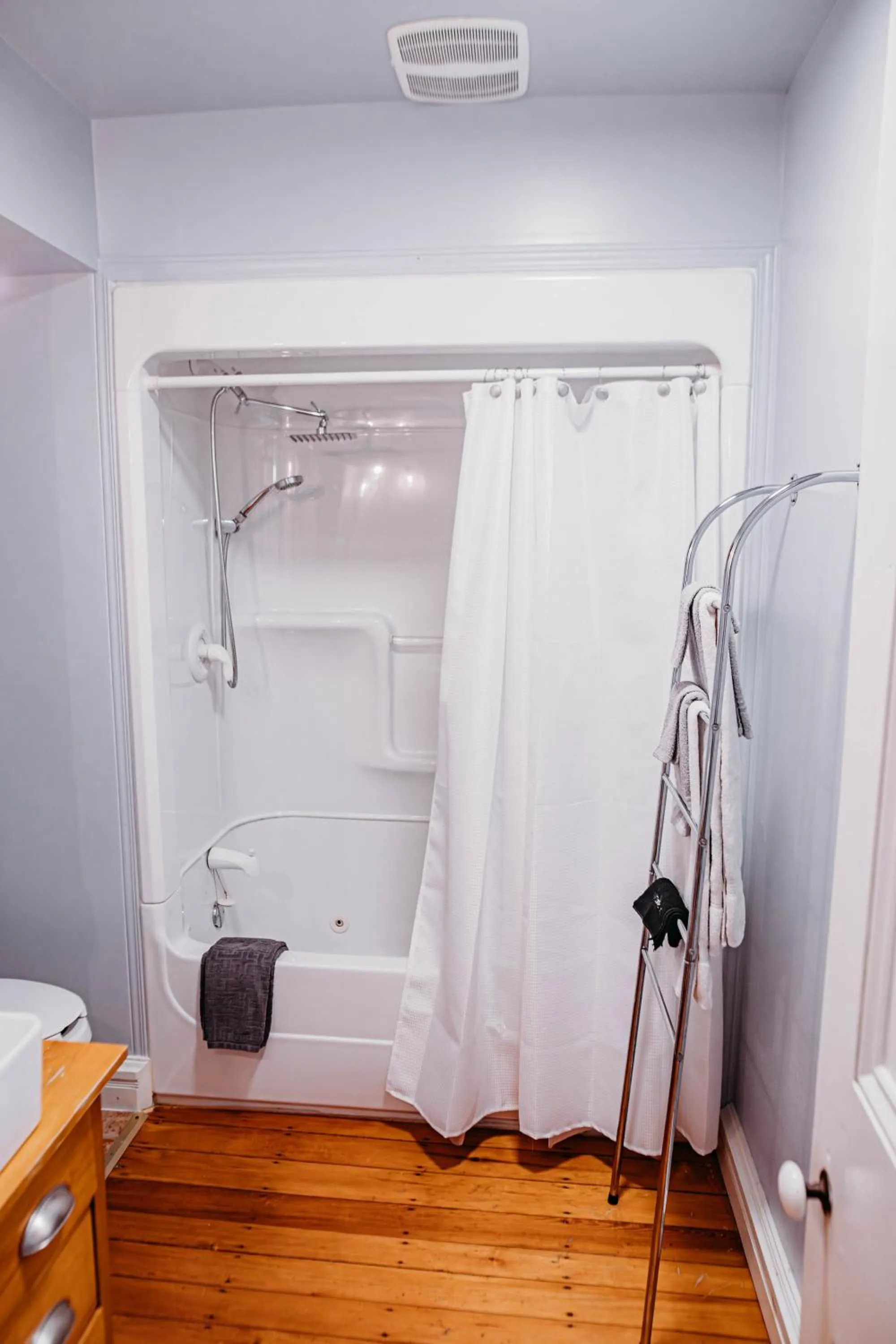 The Montague Rose Inn & Cafe