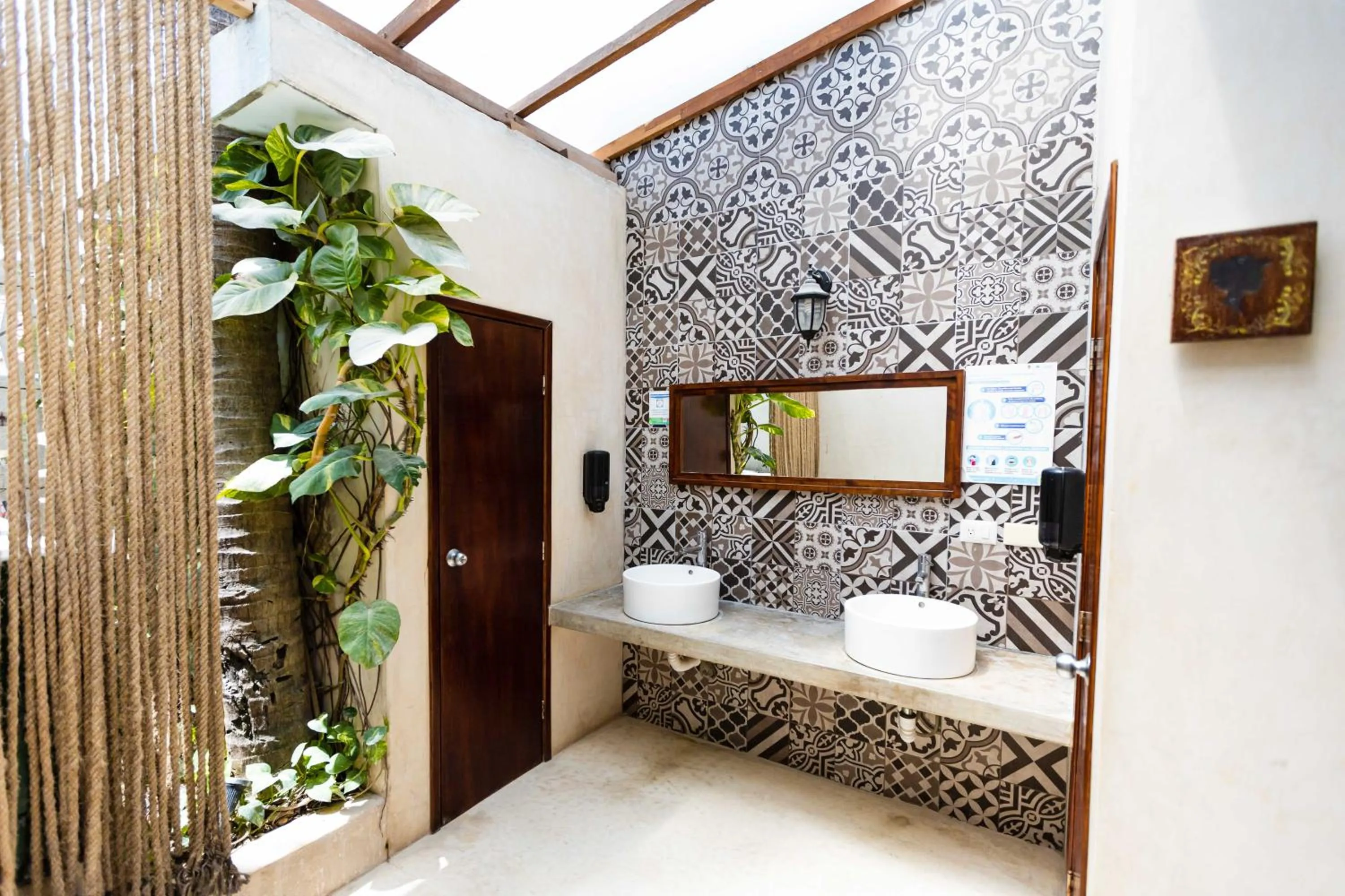 Public Bath in Hotel Siesta Holbox
