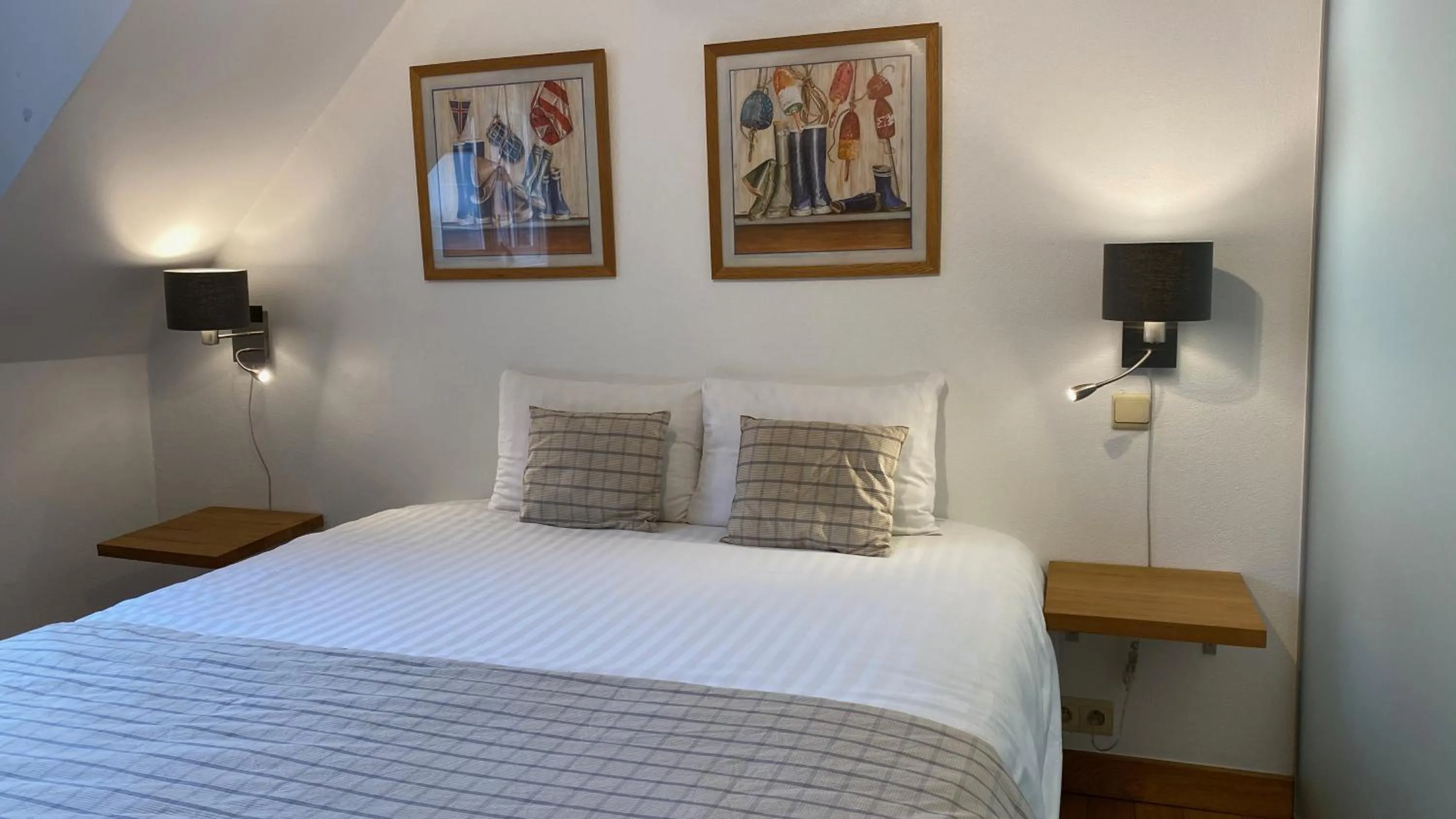 Bedroom, Bed in Hotel Côté Cour