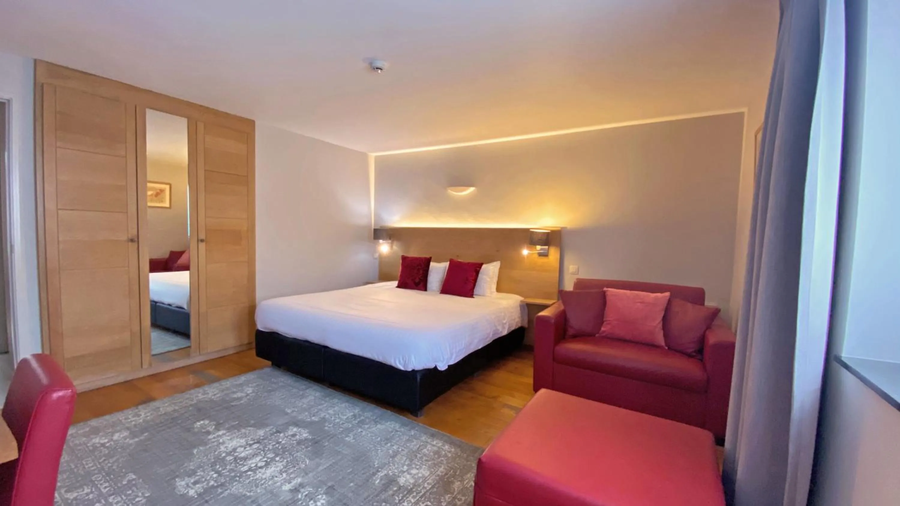 Bed in Hotel Côté Cour