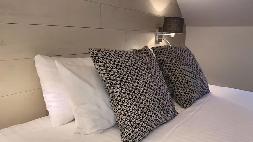 Bed in Hotel Côté Cour